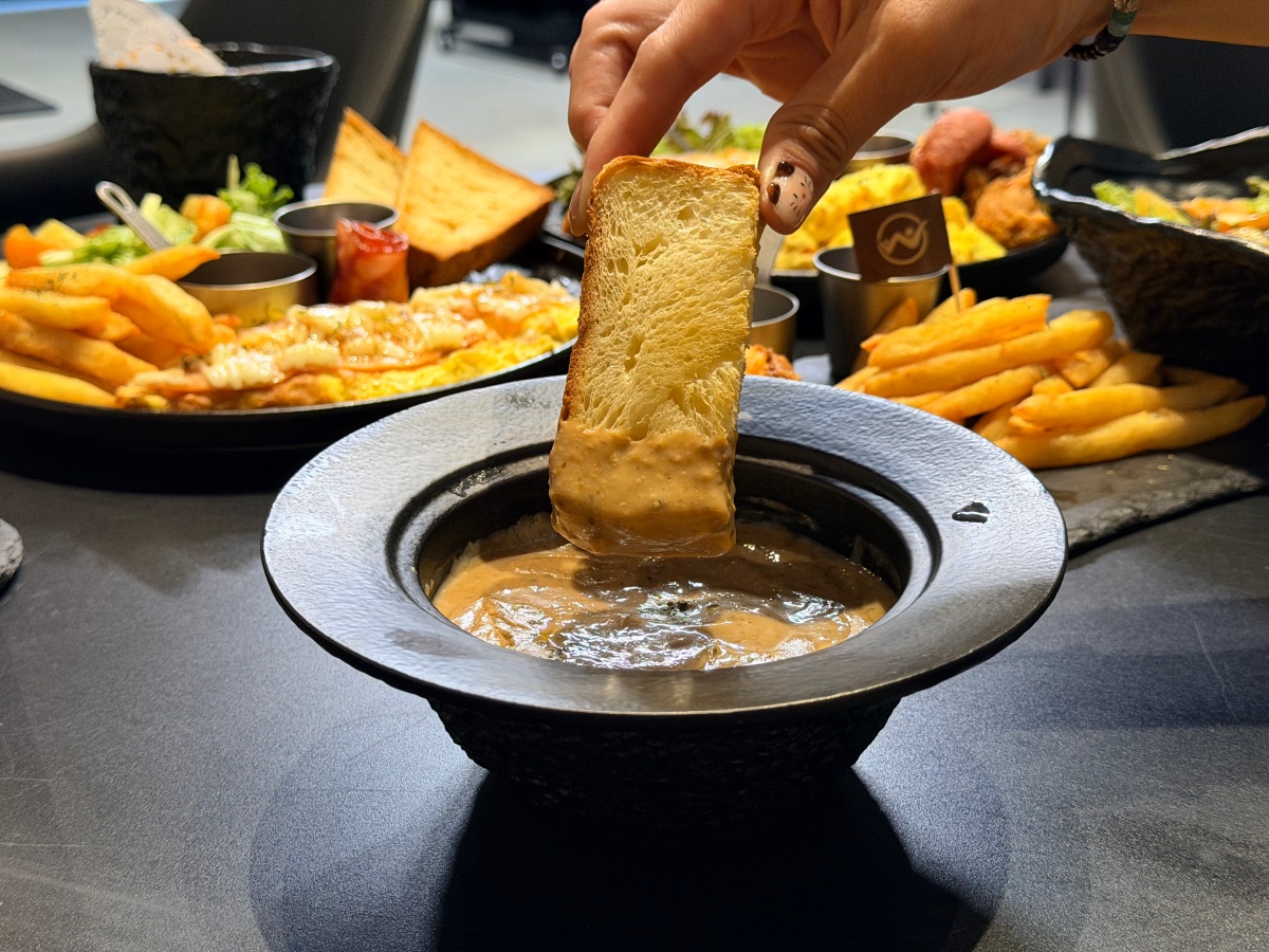 台南汽車旅館|貳侶休閒藝術旅館|貳侶星空餐酒館|早午餐|酒吧|星空景觀|豪華汽旅|打卡聖地 12 台南汽車旅館|貳侶休閒藝術旅館|貳侶星空餐酒館|早午餐|酒吧|星空景觀|豪華汽旅|打卡聖地