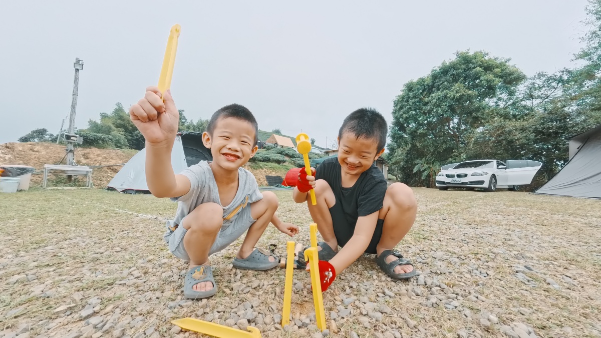 別再拿手機假裝街拍了:Insta360 Ace Pro 2 才是真正懂街頭的相機 4 別再拿手機假裝街拍了:Insta360 Ace Pro 2 才是真正懂街頭的相機