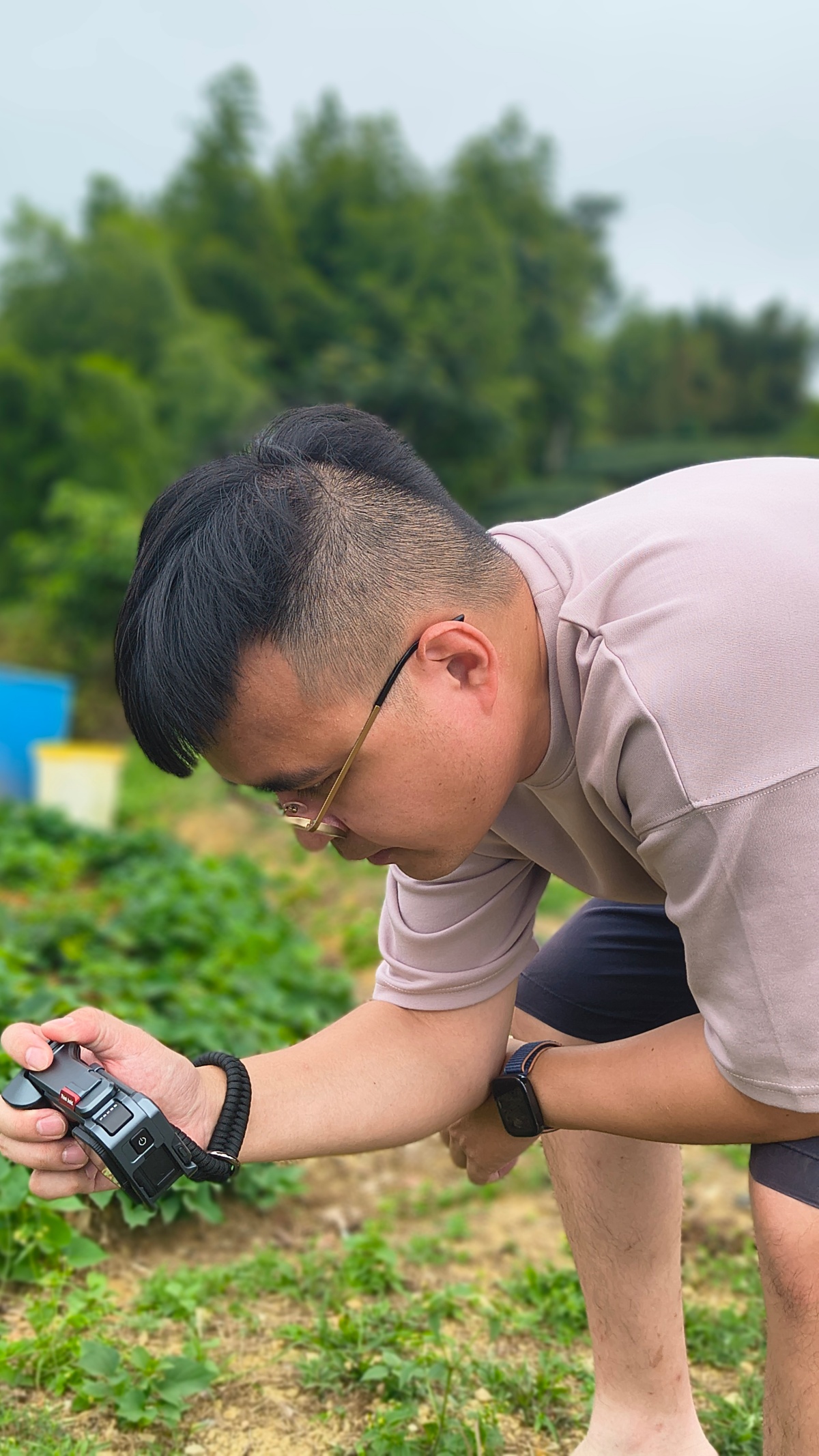 別再拿手機假裝街拍了:Insta360 Ace Pro 2 才是真正懂街頭的相機 2 別再拿手機假裝街拍了:Insta360 Ace Pro 2 才是真正懂街頭的相機