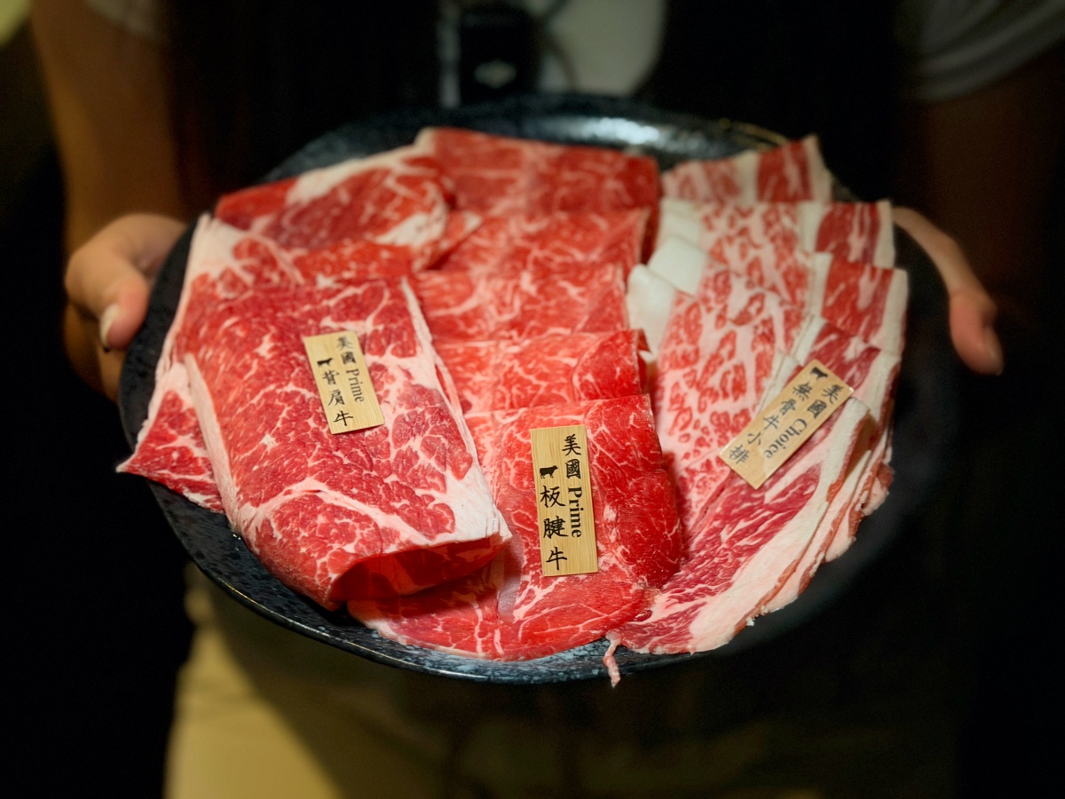 台南和牛吃到飽推薦|圓鍋999元A5和牛超值吃到飽火鍋|一個圓鍋集團|日本鹿兒島和牛 5 台南和牛吃到飽推薦|圓鍋999元A5和牛超值吃到飽火鍋|一個圓鍋集團|日本鹿兒島和牛