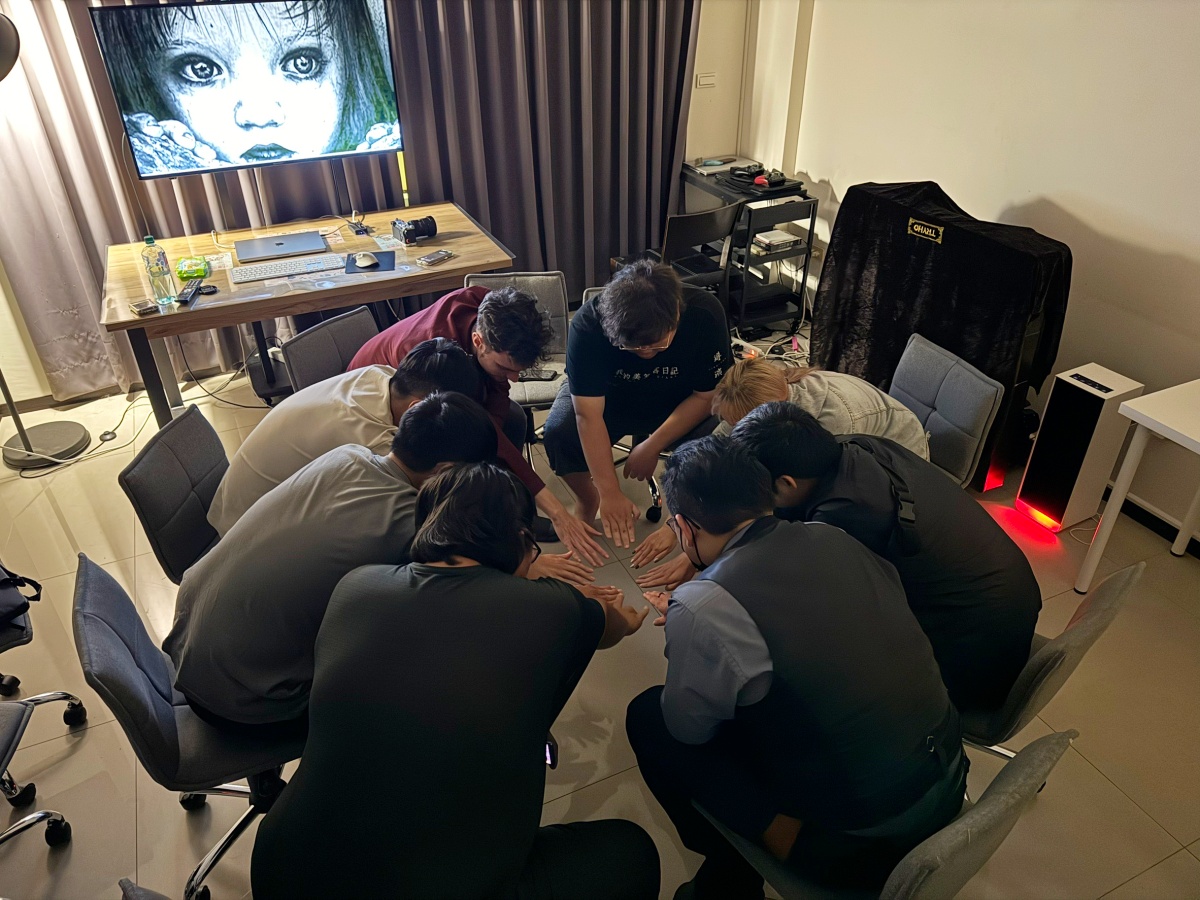 《一本書教你如何提高自己的情商》讀後感：從自我認識到情緒管理，學會成熟而從容地生活