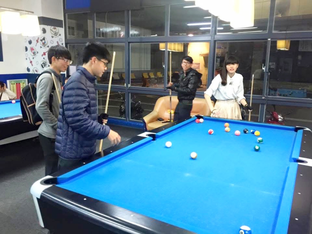 《一本書教你如何提高自己的情商》讀後感：從自我認識到情緒管理，學會成熟而從容地生活