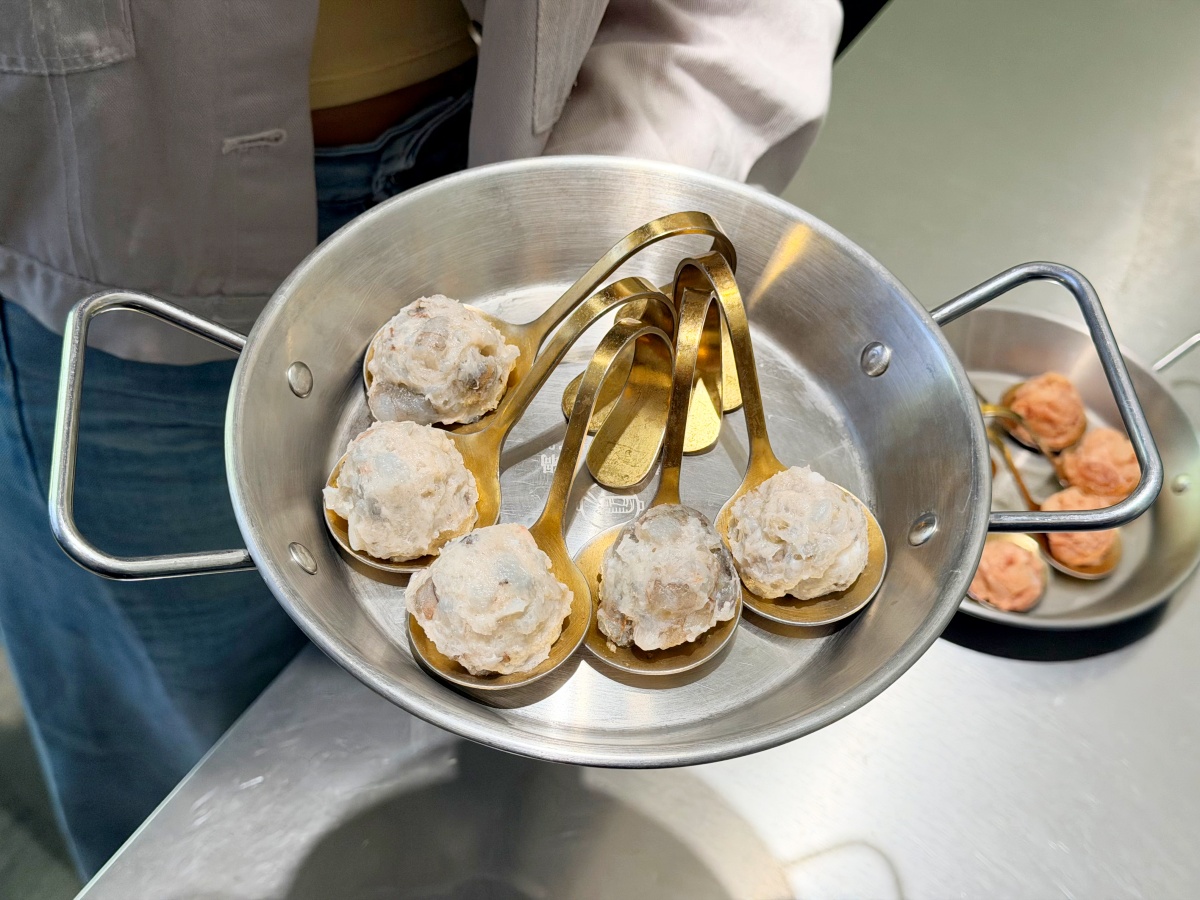 高雄潮虎老火鍋｜美術館商圈超人氣三湯底賓士鍋，全新升級吃到飽自助吧，肉控的天堂！