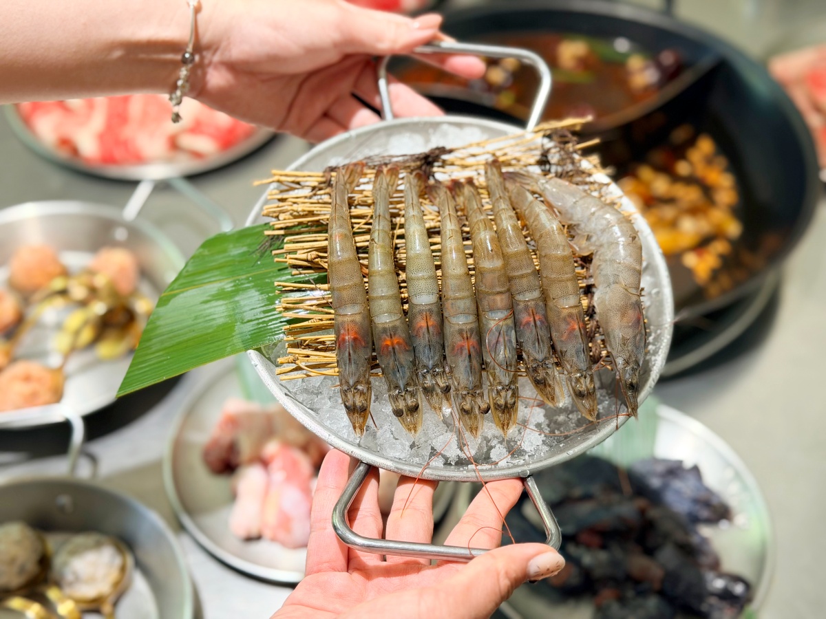 高雄潮虎老火鍋｜美術館商圈超人氣三湯底賓士鍋，全新升級吃到飽自助吧，肉控的天堂！