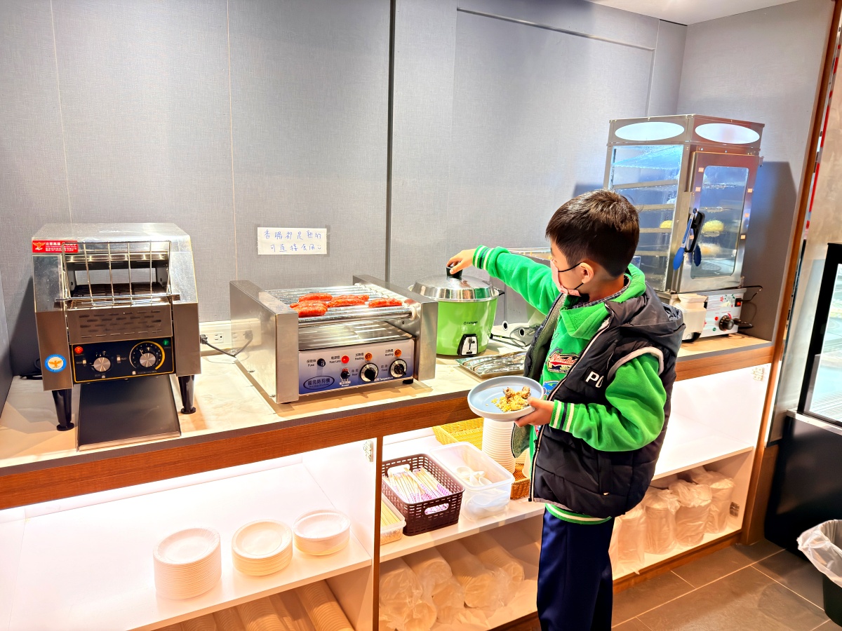 台南燒肉吃到飽推薦｜一底夯 499 元火鍋燒肉一次滿足，CP 值超高