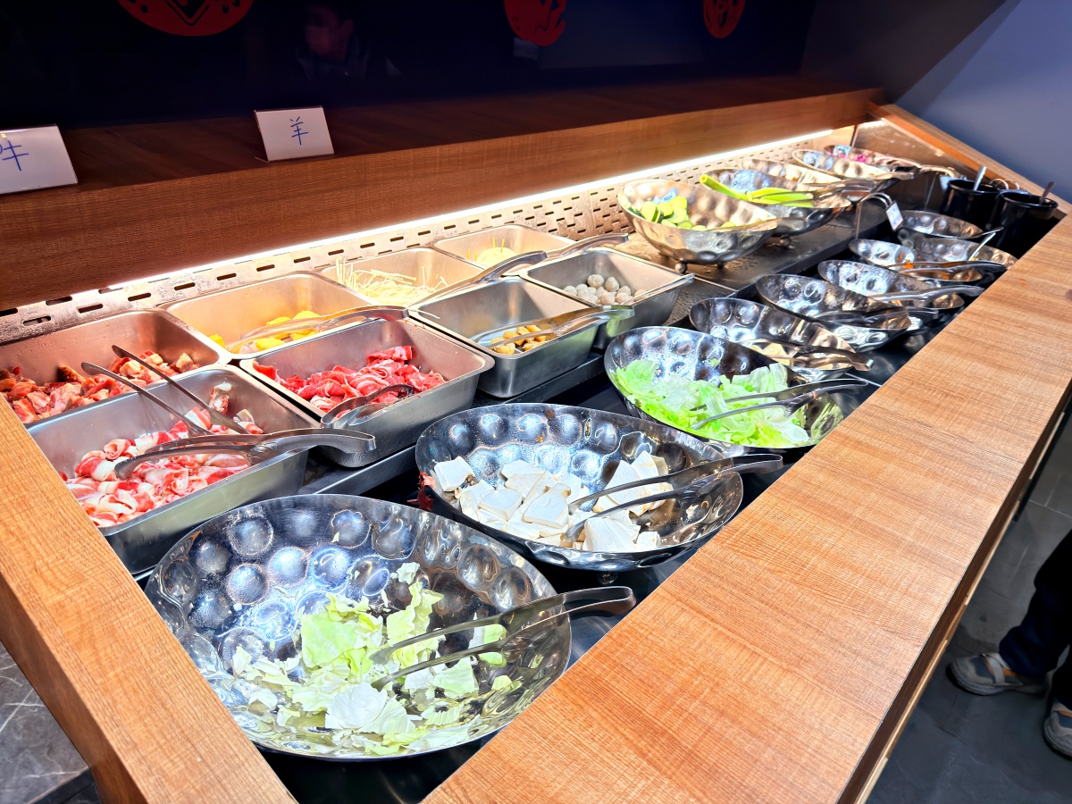 台南燒肉吃到飽推薦｜一底夯 499 元火鍋燒肉一次滿足，CP 值超高