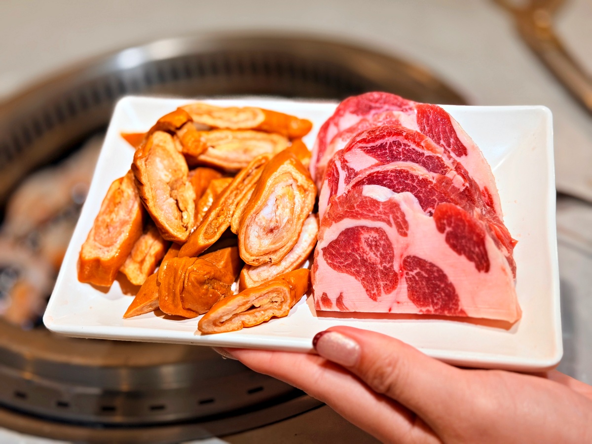 台南燒肉吃到飽推薦｜一底夯 499 元火鍋燒肉一次滿足，CP 值超高