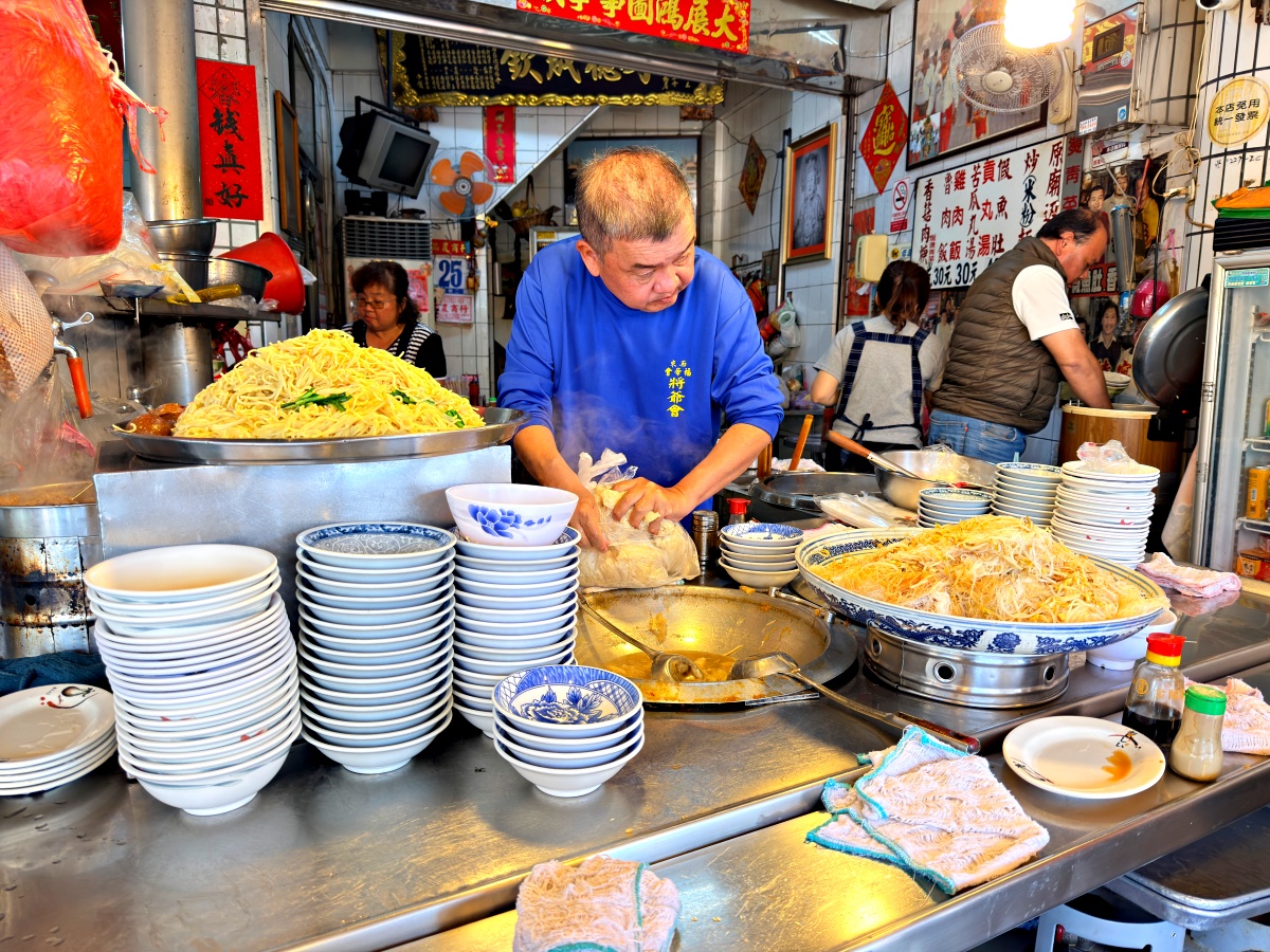 【雲林北港美食｜廟邊假魚肚】朝天宮旁的老味道，從吃不起魚肚到成為北港最經典的湯飯
