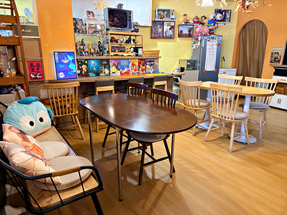 《雲林虎尾有一間真的在救貓的咖啡廳:日光下的貓。一樓寵物友善,二樓全是被救回來的浪貓,感動到差點哭。》 17 《雲林虎尾有一間真的在救貓的咖啡廳:日光下的貓。一樓寵物友善,二樓全是被救回來的浪貓,感動到差點哭。》