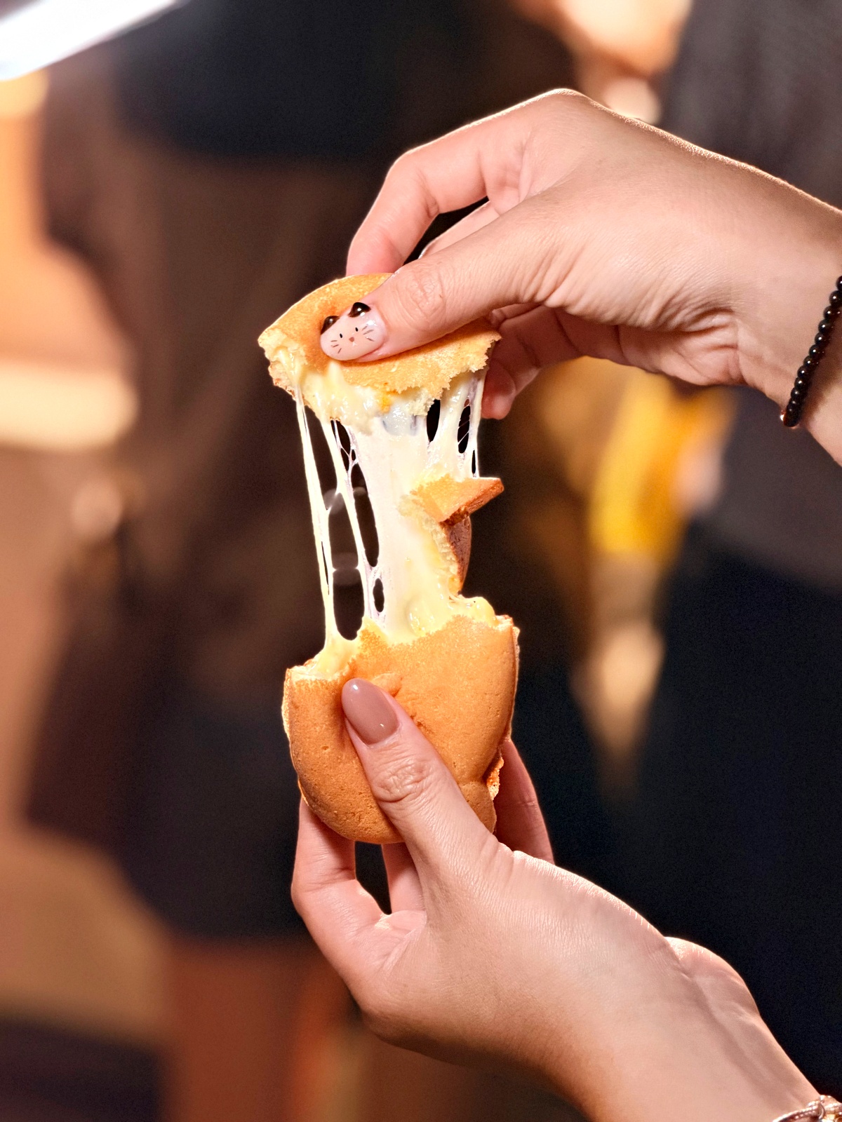 台南花園夜市|貓市場一輪燒:不是雞蛋糕,也不是紅豆餅,他就是台南夜市最難定義的卡士達系甜點 4 台南花園夜市|貓市場一輪燒:不是雞蛋糕,也不是紅豆餅,他就是台南夜市最難定義的卡士達系甜點