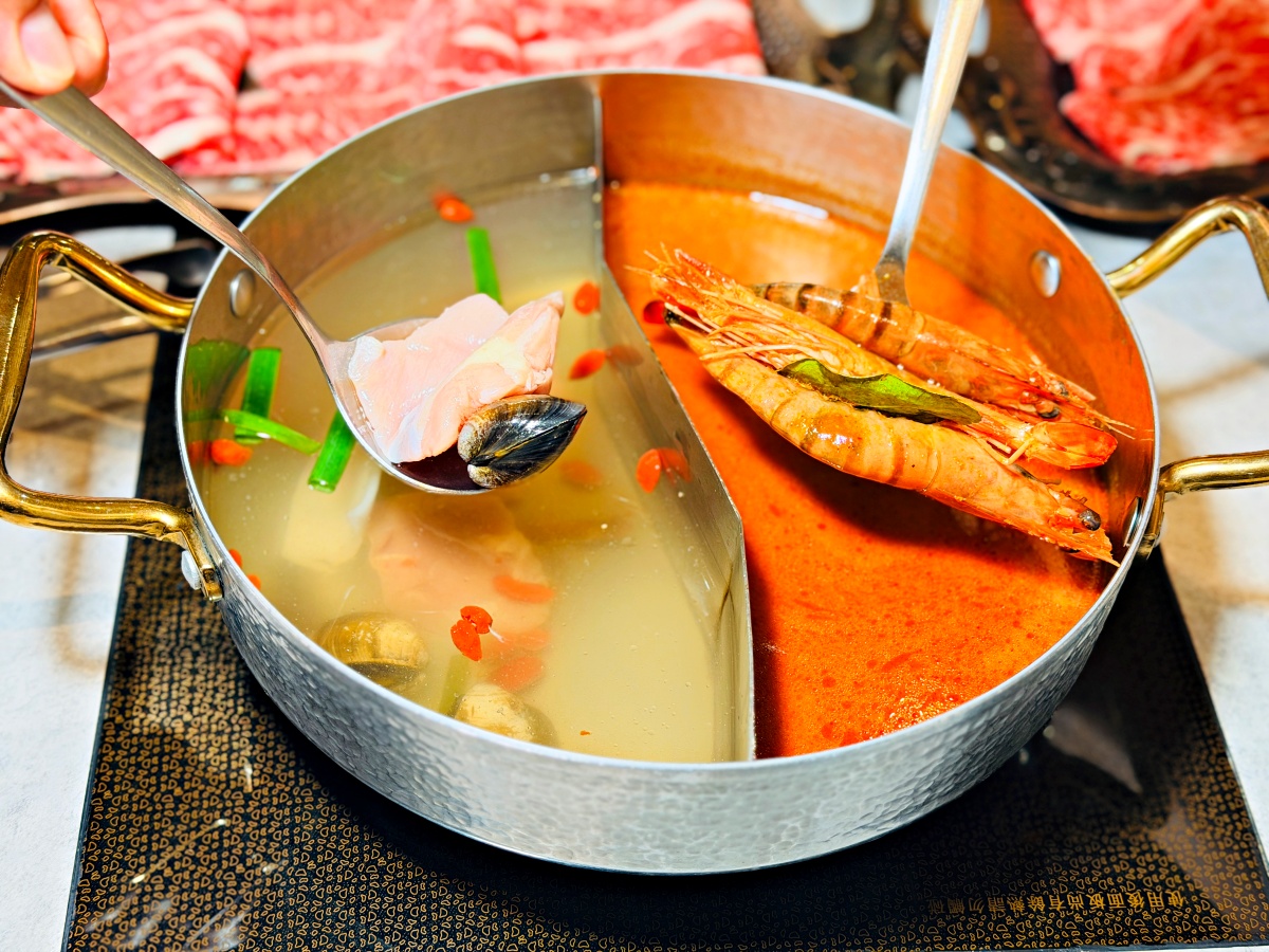 【台南花花世界鍋物 東區總店】活體海鮮 × 蒸海鮮籠 × 紅蟳米糕,台南最有儀式感的火鍋就在這 15 【台南花花世界鍋物 東區總店】活體海鮮 × 蒸海鮮籠 × 紅蟳米糕,台南最有儀式感的火鍋就在這