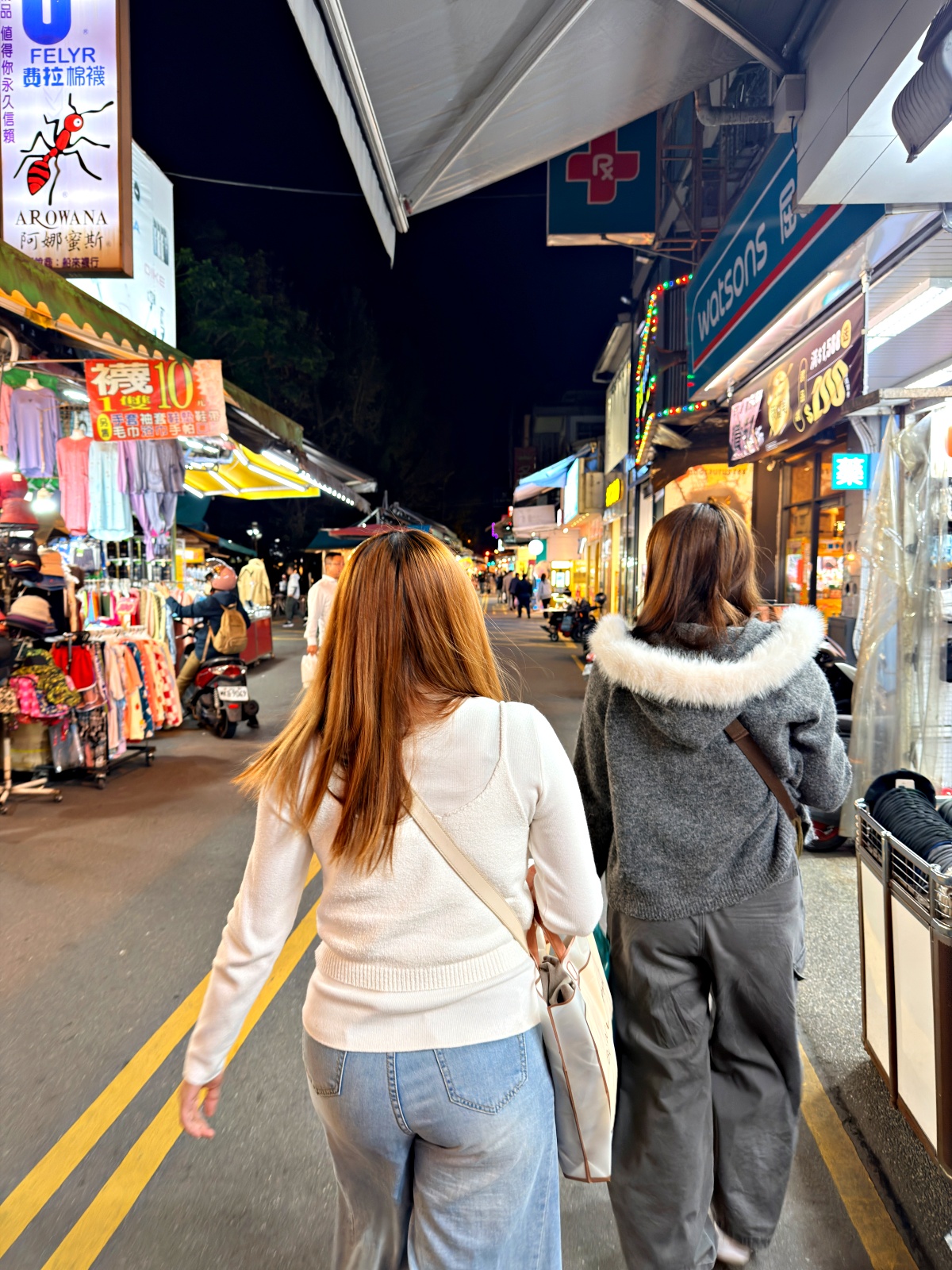 社群小編到底在幹嘛?坐在店裡喝一杯咖啡,我講給你聽|台南社群經營|在地品牌 SEO 4 社群小編到底在幹嘛?坐在店裡喝一杯咖啡,我講給你聽|台南社群經營|在地品牌 SEO