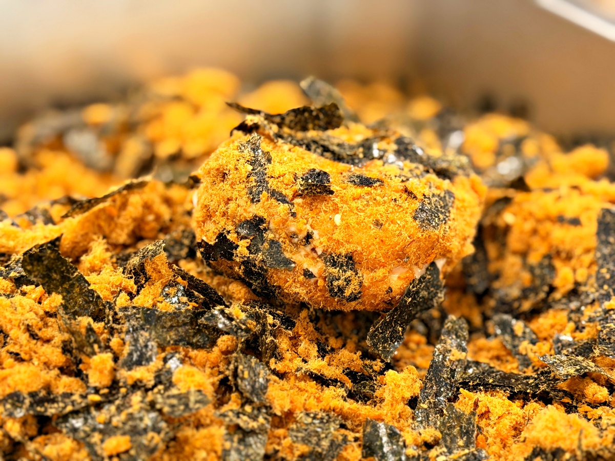 高雄美食必吃｜小豬貝貝肉鬆小貝測評：藏在爆漿特製奶醬裡的鹹甜誘惑，這四款口味絕對不踩雷！