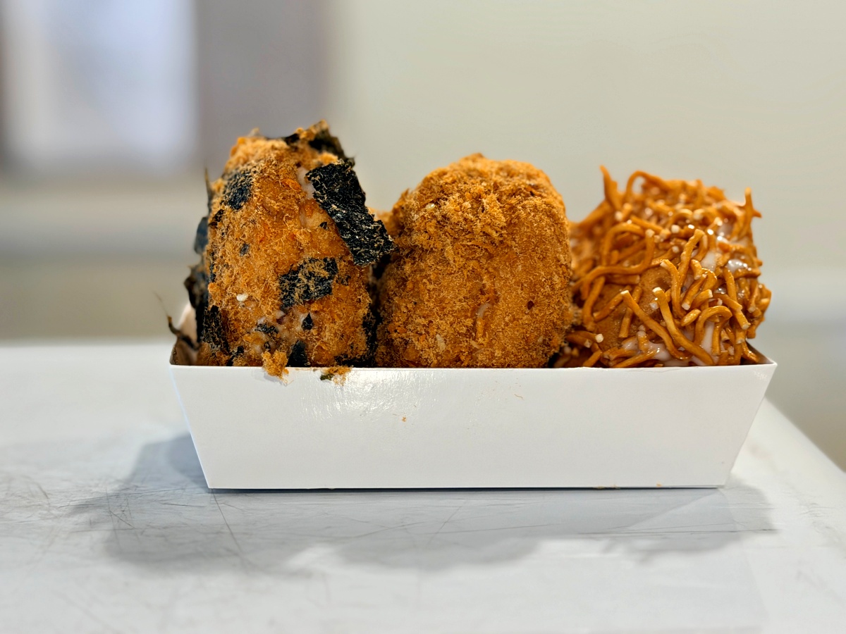 高雄美食必吃｜小豬貝貝肉鬆小貝測評：藏在爆漿特製奶醬裡的鹹甜誘惑，這四款口味絕對不踩雷！