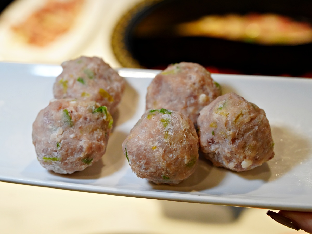 【高雄火鍋推薦】林家潮汕石頭火鍋:深度解析全台最強「顆粒感沙茶」,高雄老饕必點的手工溫體牛盛宴 10 【高雄火鍋推薦】林家潮汕石頭火鍋:深度解析全台最強「顆粒感沙茶」,高雄老饕必點的手工溫體牛盛宴