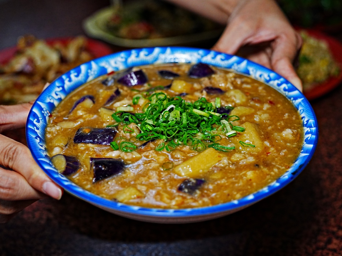 玉井美食不只有芒果！在地人私藏「鼎立熱炒」鍋氣十足、超高 CP 值熱炒大公開