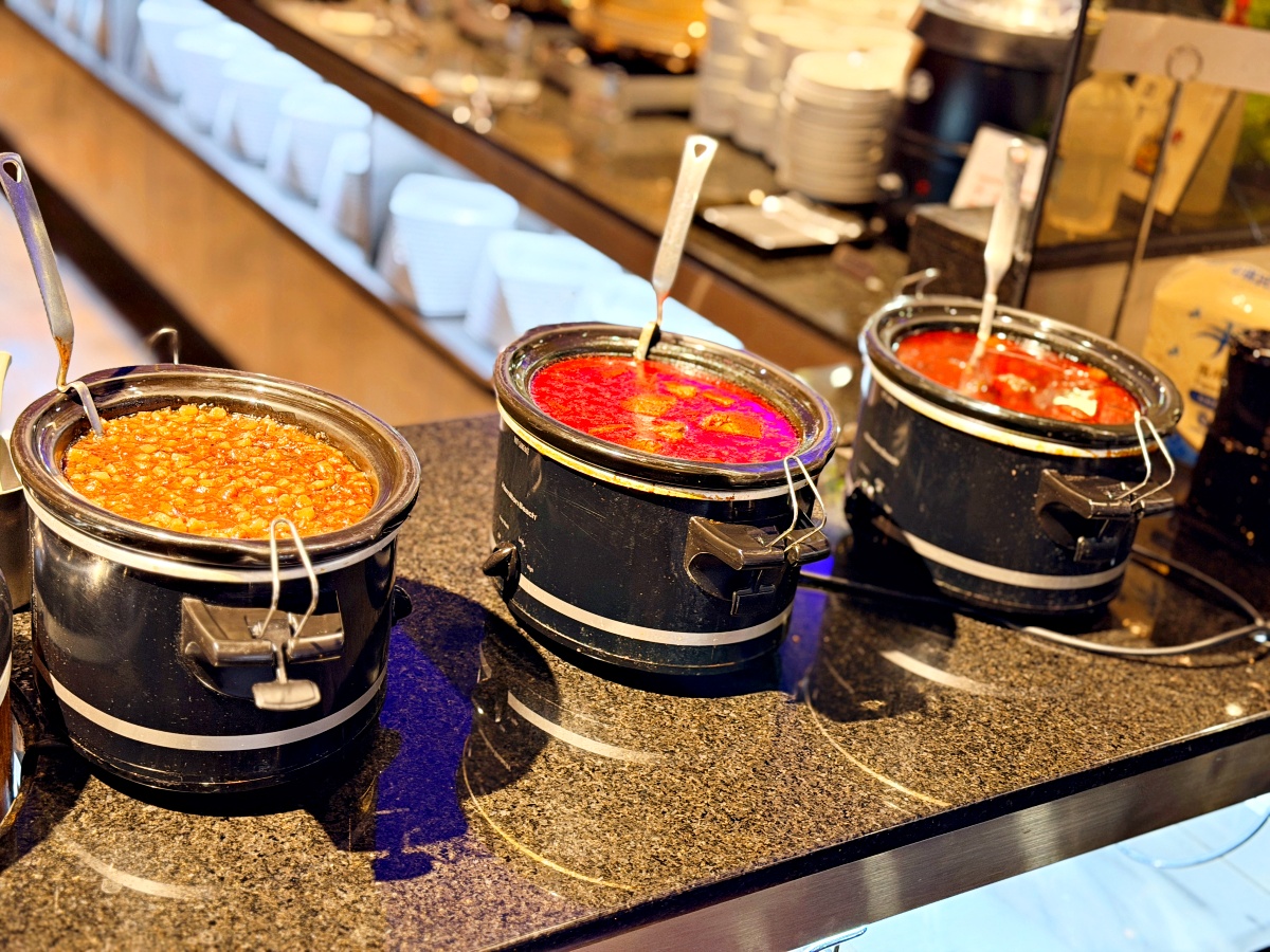 岡山美食新標竿：延香炭食——當飯店級奢華自助吧遇上頂級炭火燒肉