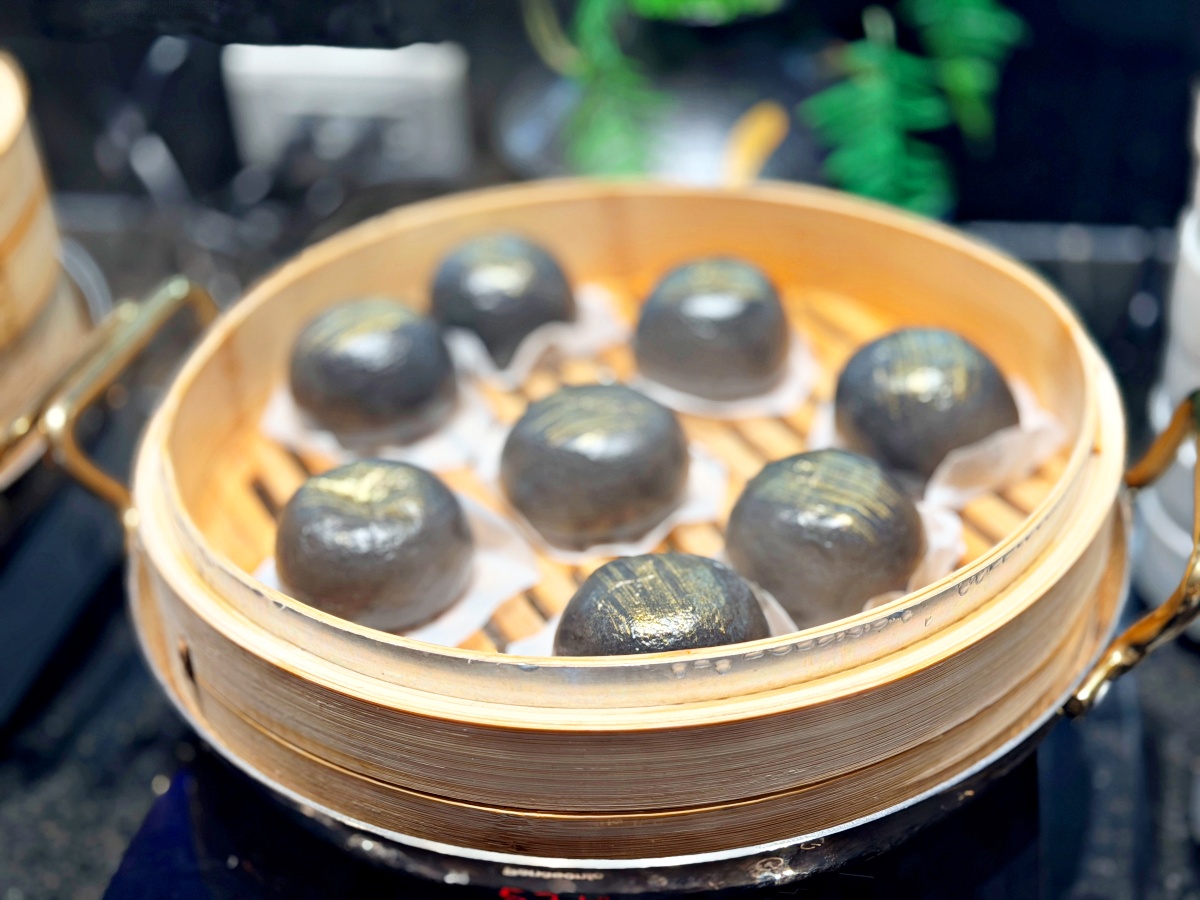 岡山美食新標竿：延香炭食——當飯店級奢華自助吧遇上頂級炭火燒肉