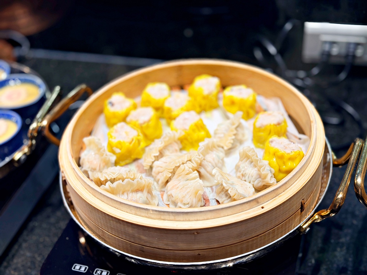 岡山美食新標竿：延香炭食——當飯店級奢華自助吧遇上頂級炭火燒肉