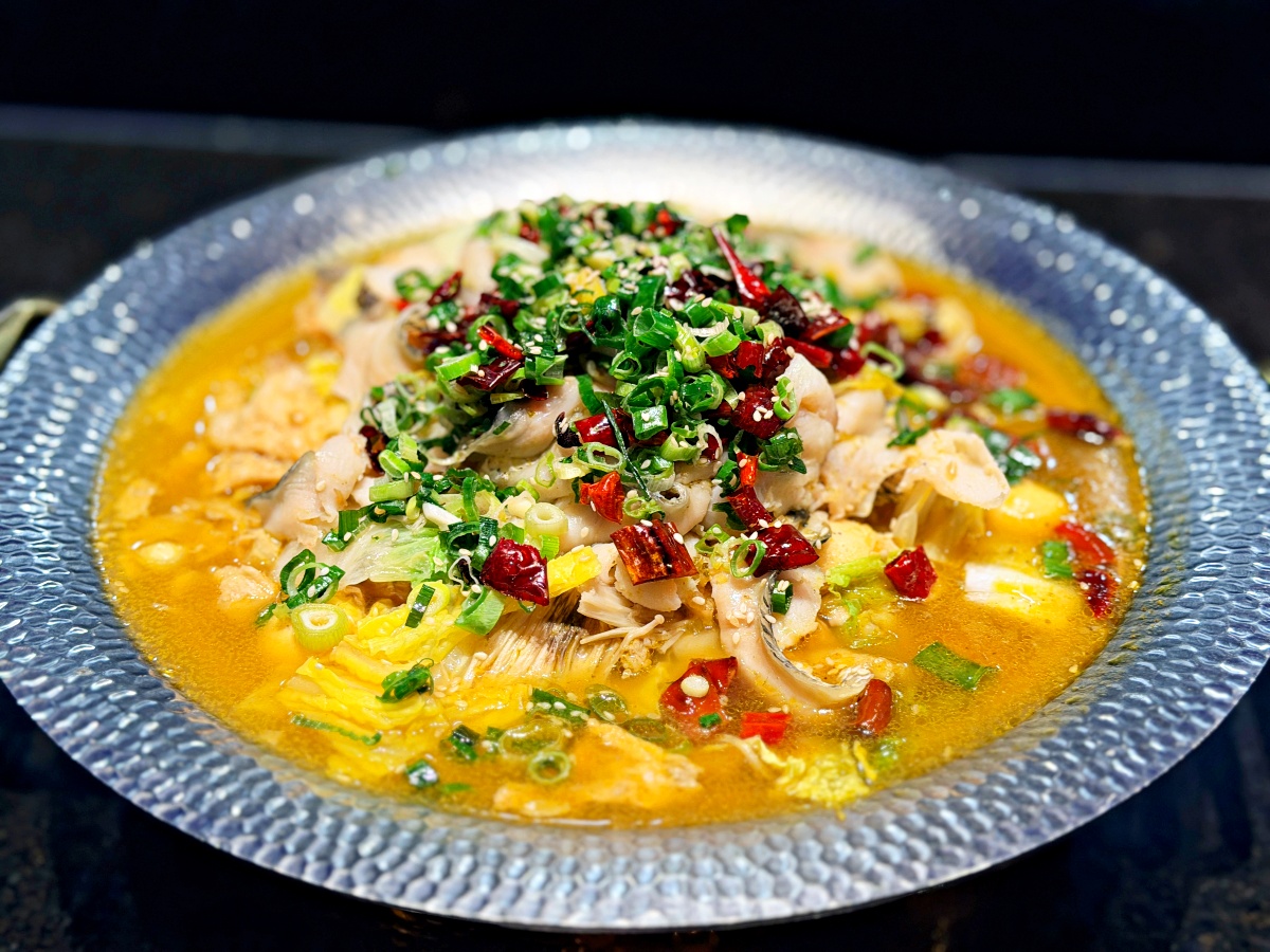 岡山美食新標竿：延香炭食——當飯店級奢華自助吧遇上頂級炭火燒肉