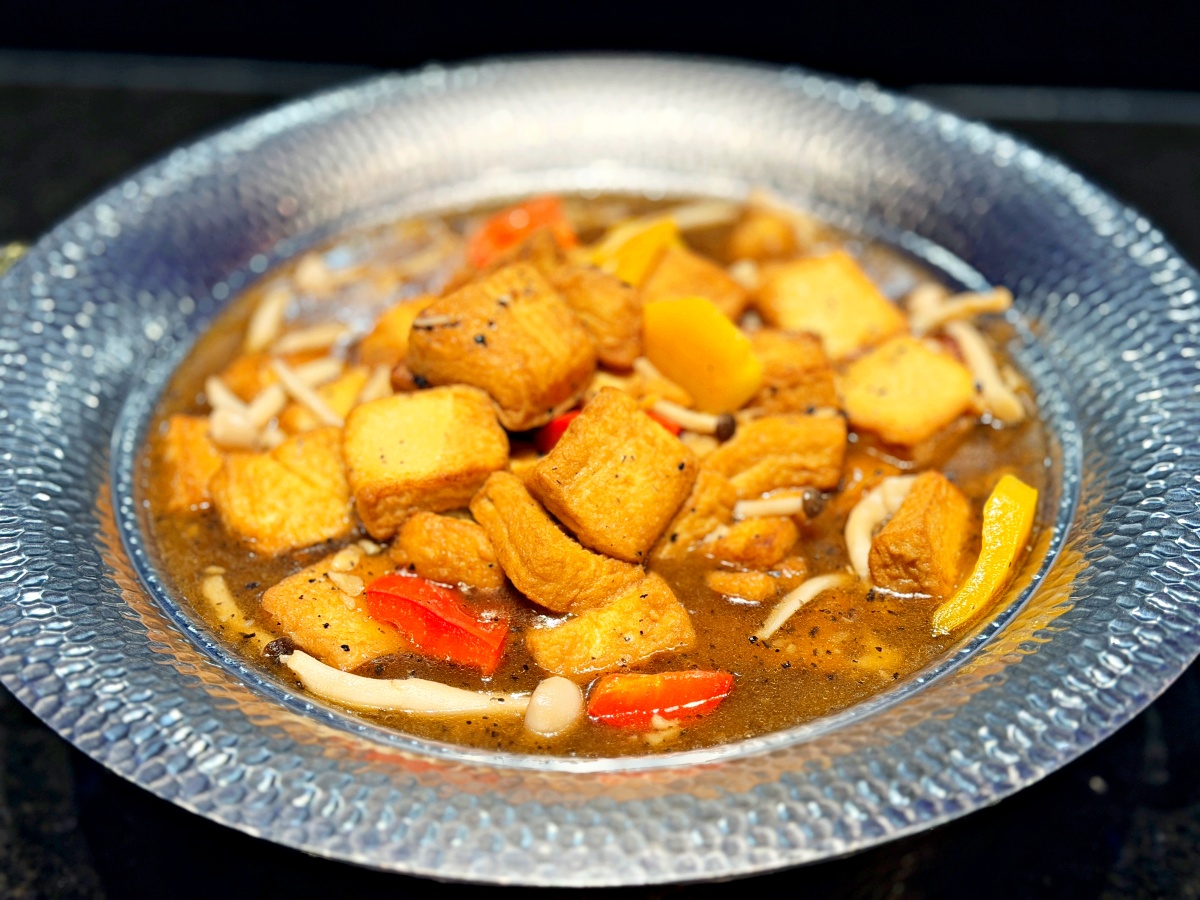 岡山美食新標竿：延香炭食——當飯店級奢華自助吧遇上頂級炭火燒肉