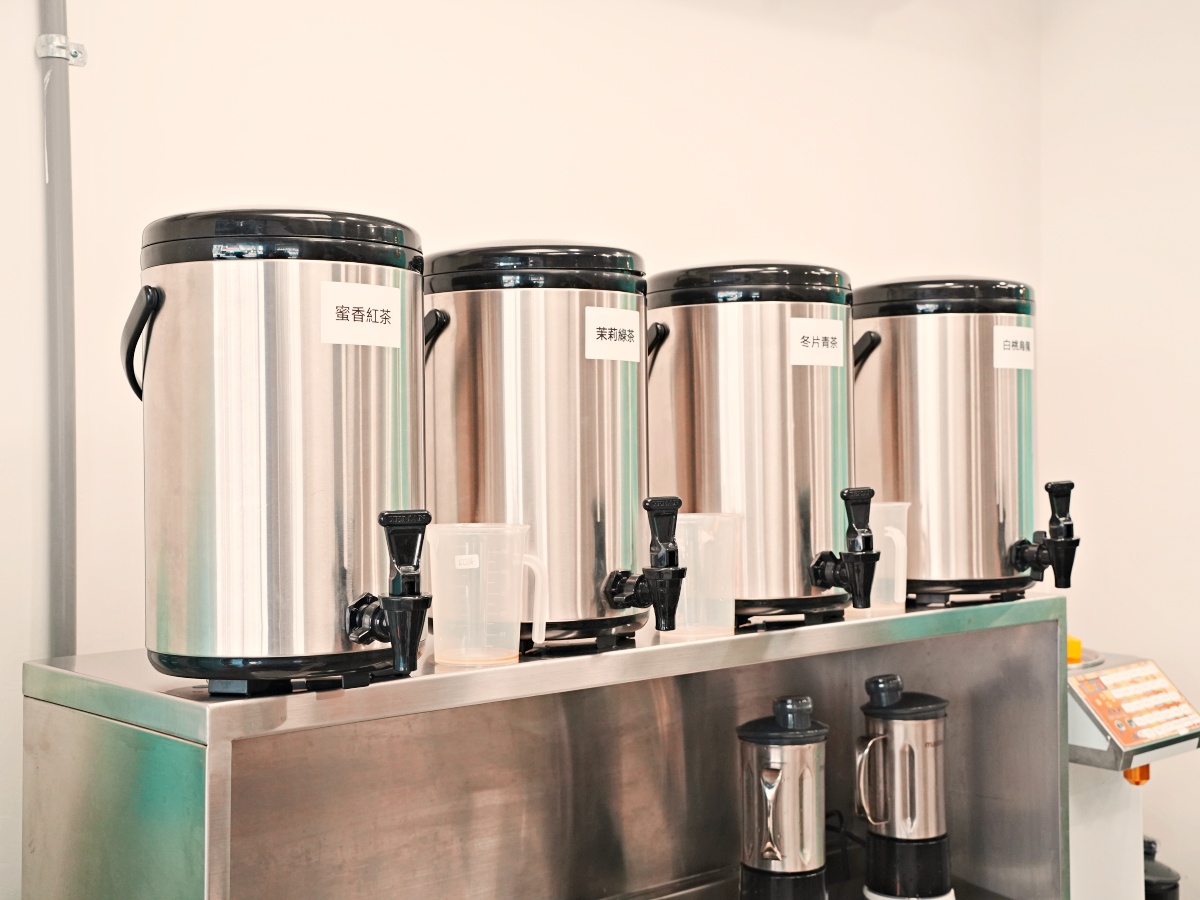 【台南必喝手搖】精品級「麗麗絲 Delixiu」插旗中西區！3/21-3/22 限時兩天 1000 杯「翠羽奶光」免費請你喝！