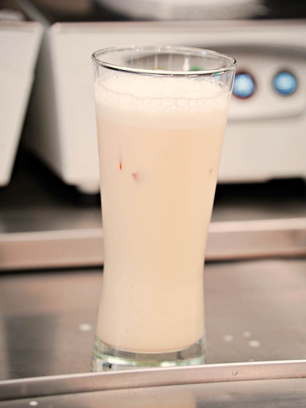 【台南必喝手搖】精品級「麗麗絲 Delixiu」插旗中西區！3/21-3/22 限時兩天 1000 杯「翠羽奶光」免費請你喝！