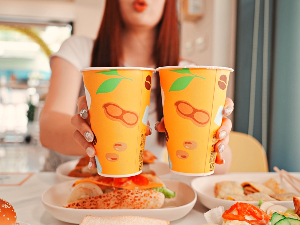 【台南美食】千香漢堡善化中正店：在地飄香30年的傳奇麥香雞！善化早餐與早午餐的頂級選擇，全系列開箱評測