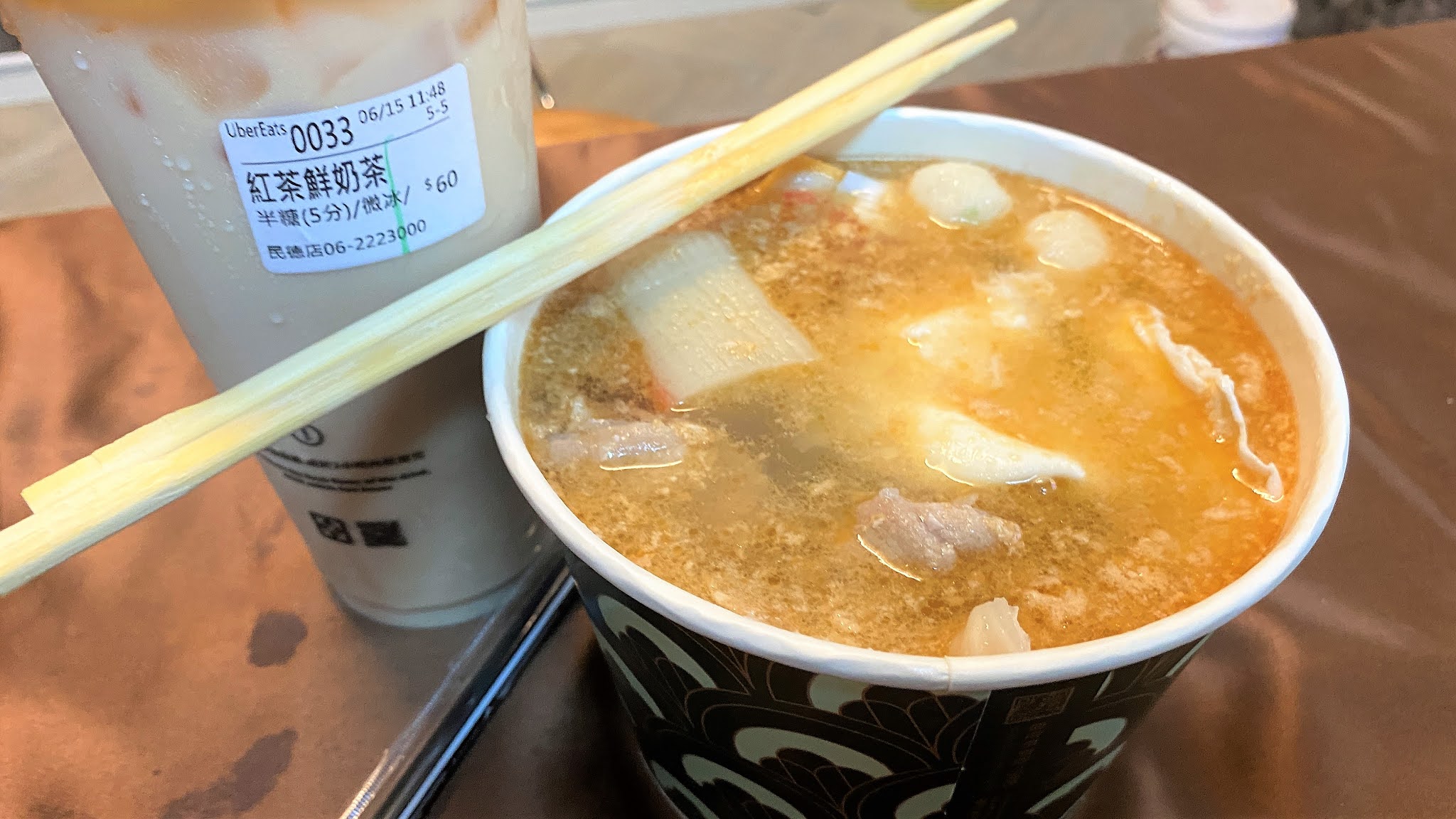 知名連鎖飲料店自在軒｜飲料店竟然還有賣吃的?!｜用料豐盛又香噴噴｜高CP值創新作法｜
