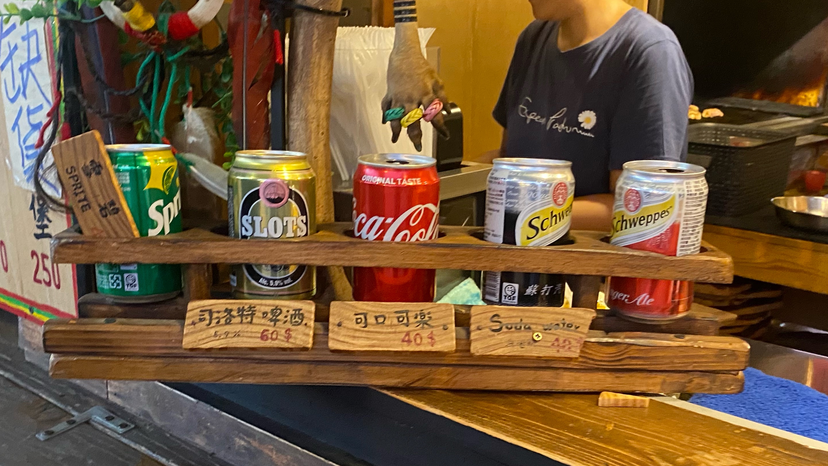 木漢堡原木炭烤漢堡聚落|評價超高分量超大黑色漢堡|麵包肉品現烤現做|特製美味沙拉醬豐富味蕾| 5 木漢堡原木炭烤漢堡聚落|評價超高分量超大黑色漢堡|麵包肉品現烤現做|特製美味沙拉醬豐富味蕾|
