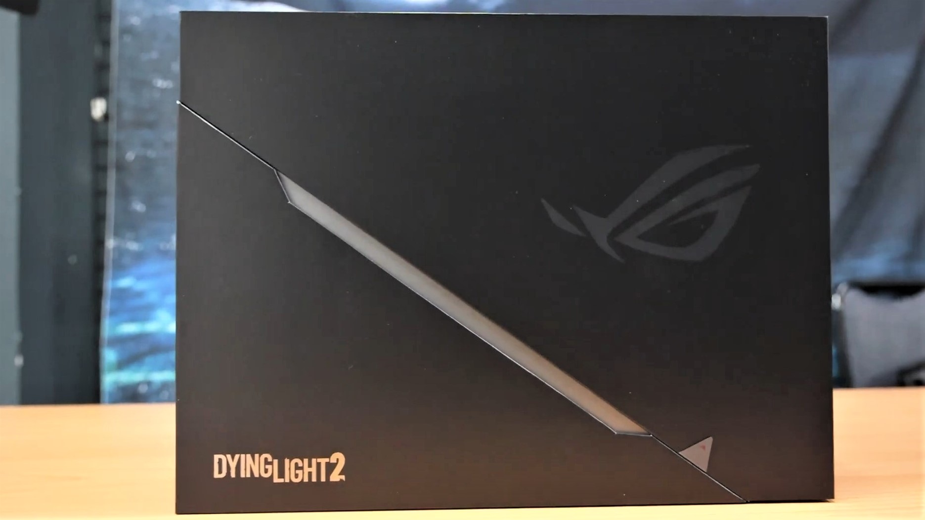 西風之神系列筆電開箱-ROG Zephyrus Duo 15 SE特別版,超高規格讓你心癢癢,玩遊戲剪輯樣樣行!|100%Adobe RGB|4K雙螢幕|副螢幕觸控功能|RTX3080 Laptop|AMD Ryzen™ 9 5900HX| 14 西風之神系列筆電開箱-ROG Zephyrus Duo 15 SE特別版,超高規格讓你心癢癢,玩遊戲剪輯樣樣行!|100%Adobe RGB|4K雙螢幕|副螢幕觸控功能|RTX3080 Laptop|AMD Ryzen™ 9 5900HX|