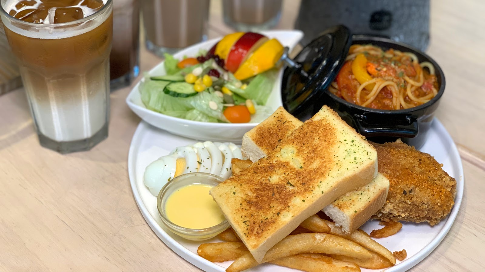 好吃早午餐|休憩好據點|自拍好地方|平價美食|精緻餐點| 8 好吃早午餐|休憩好據點|自拍好地方|平價美食|精緻餐點|