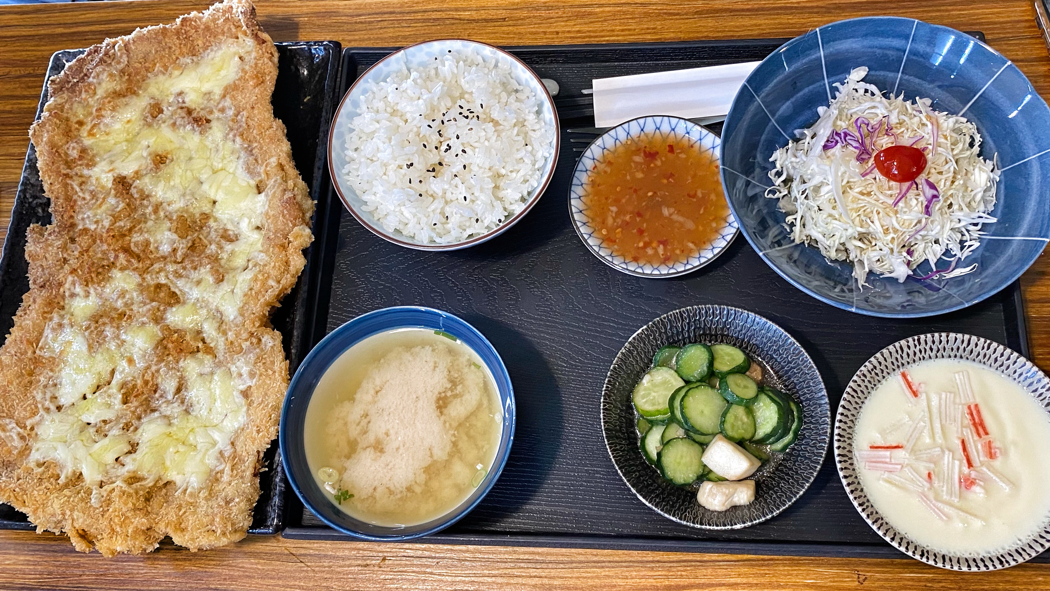 台南安平超大豬排飯|真的大到你會吃不完的超大豬排飯|大到浮誇的豬排及漢堡|吃飯時間人潮滿滿| 7 台南安平超大豬排飯|真的大到你會吃不完的超大豬排飯|大到浮誇的豬排及漢堡|吃飯時間人潮滿滿|