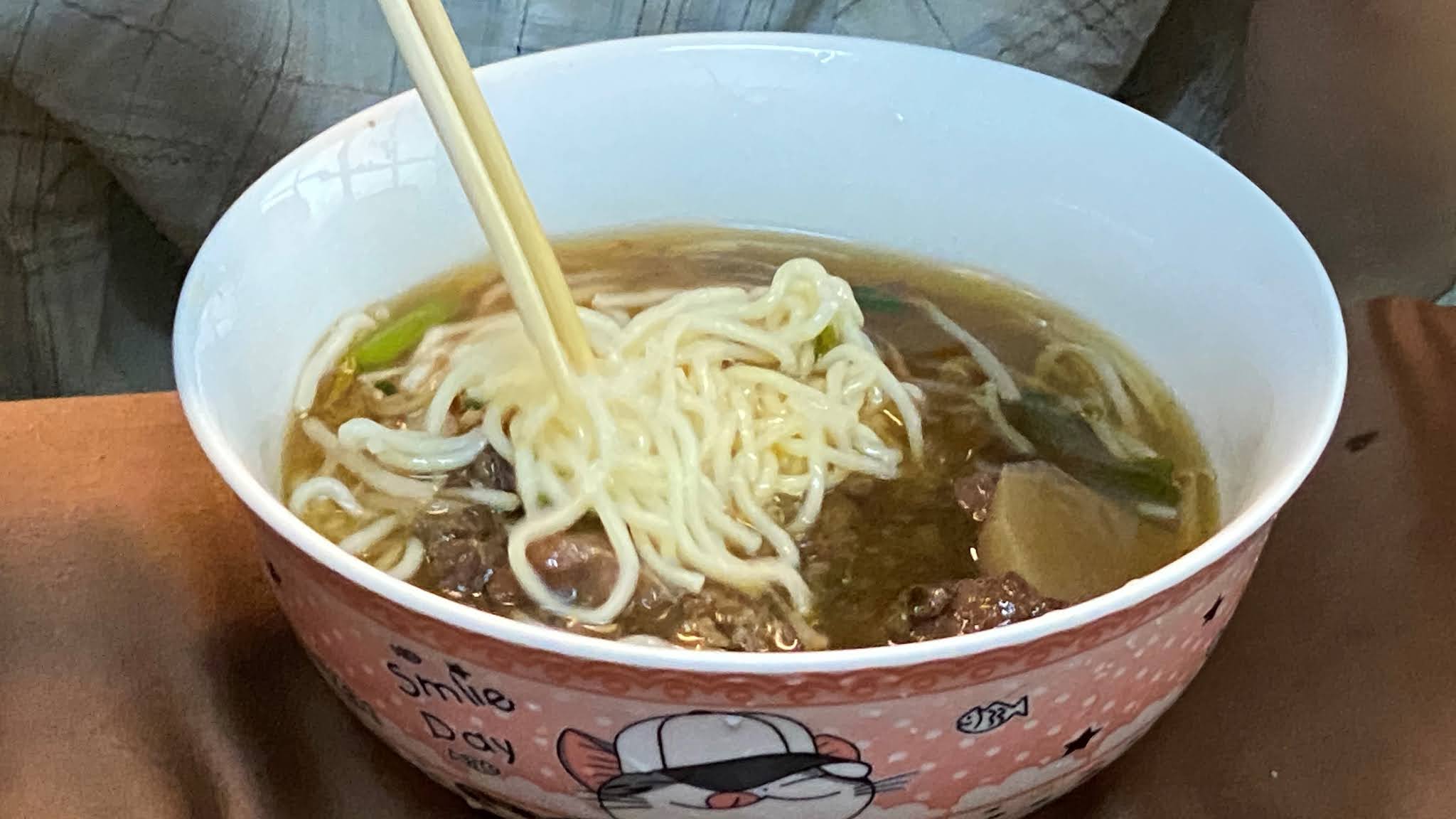 台南中西區紅蔥頭排骨酥麵|排骨酥湯濃郁又好喝|平價高CP美食餐點| 4 台南中西區紅蔥頭排骨酥麵|排骨酥湯濃郁又好喝|平價高CP美食餐點|
