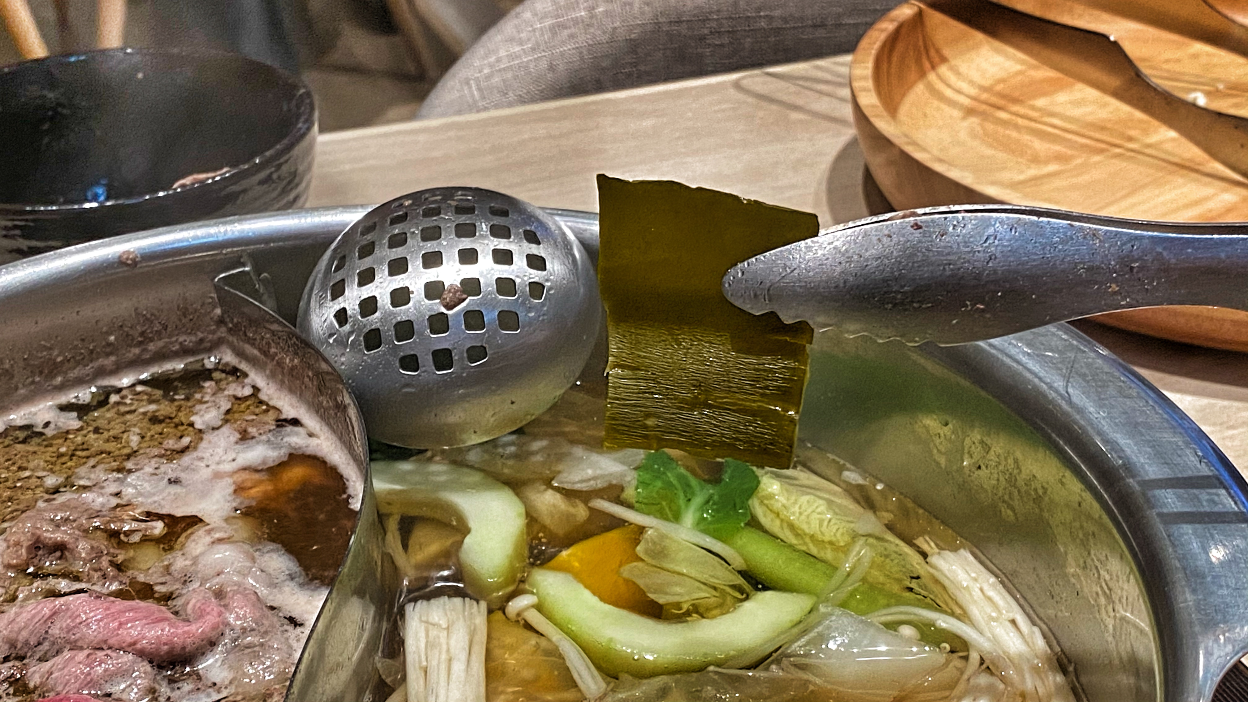 台南再新開一間|涮乃葉日式涮涮鍋吃到飽|沒有沙茶醬也能找出美味好醬料|肉質美味甜點好吃| 1 台南再新開一間|涮乃葉日式涮涮鍋吃到飽|沒有沙茶醬也能找出美味好醬料|肉質美味甜點好吃|