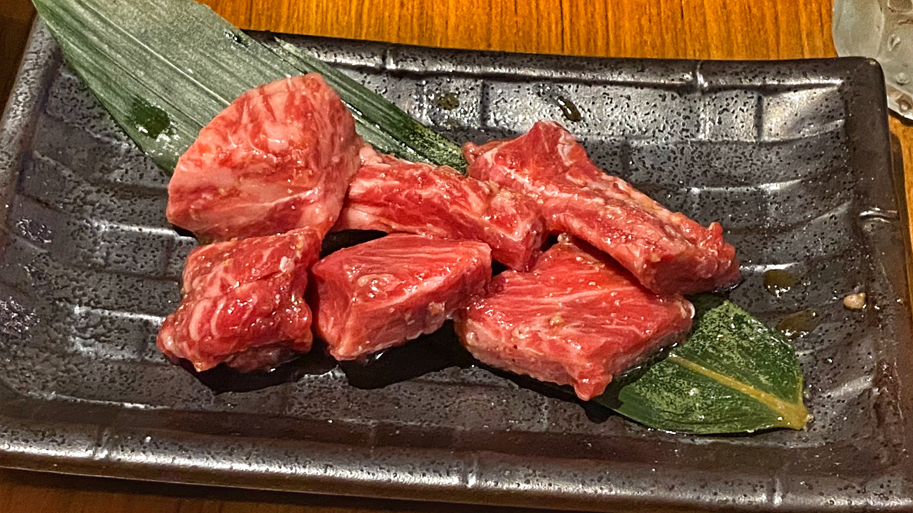 元老級乾杯燒肉居酒屋|上等肉質鮮美好味道|餐點活動不斷推陳出新|往日風華不再的知名燒肉店| 21 元老級乾杯燒肉居酒屋|上等肉質鮮美好味道|餐點活動不斷推陳出新|往日風華不再的知名燒肉店|