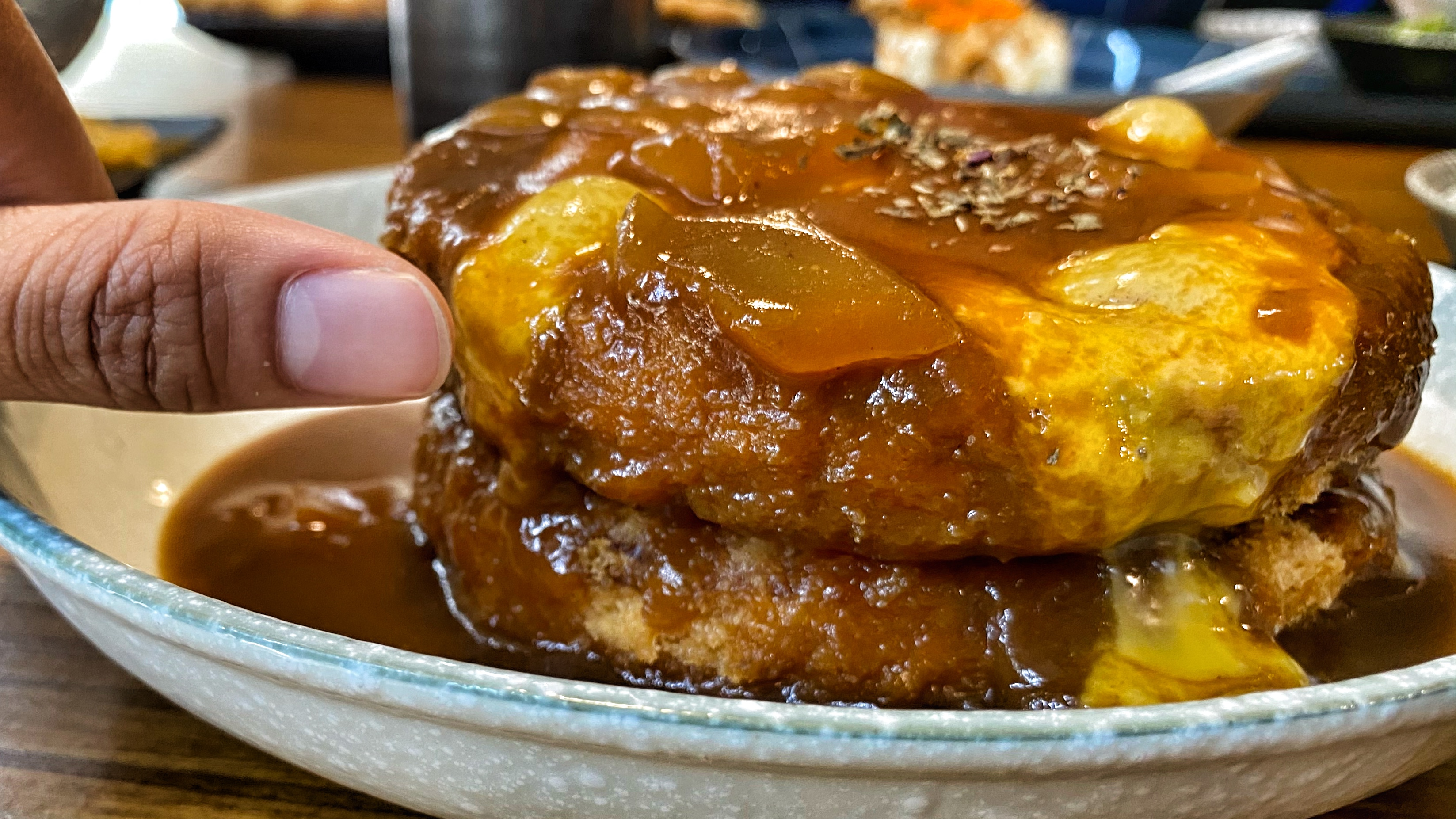 台南安平超大豬排飯|真的大到你會吃不完的超大豬排飯|大到浮誇的豬排及漢堡|吃飯時間人潮滿滿| 10 台南安平超大豬排飯|真的大到你會吃不完的超大豬排飯|大到浮誇的豬排及漢堡|吃飯時間人潮滿滿|
