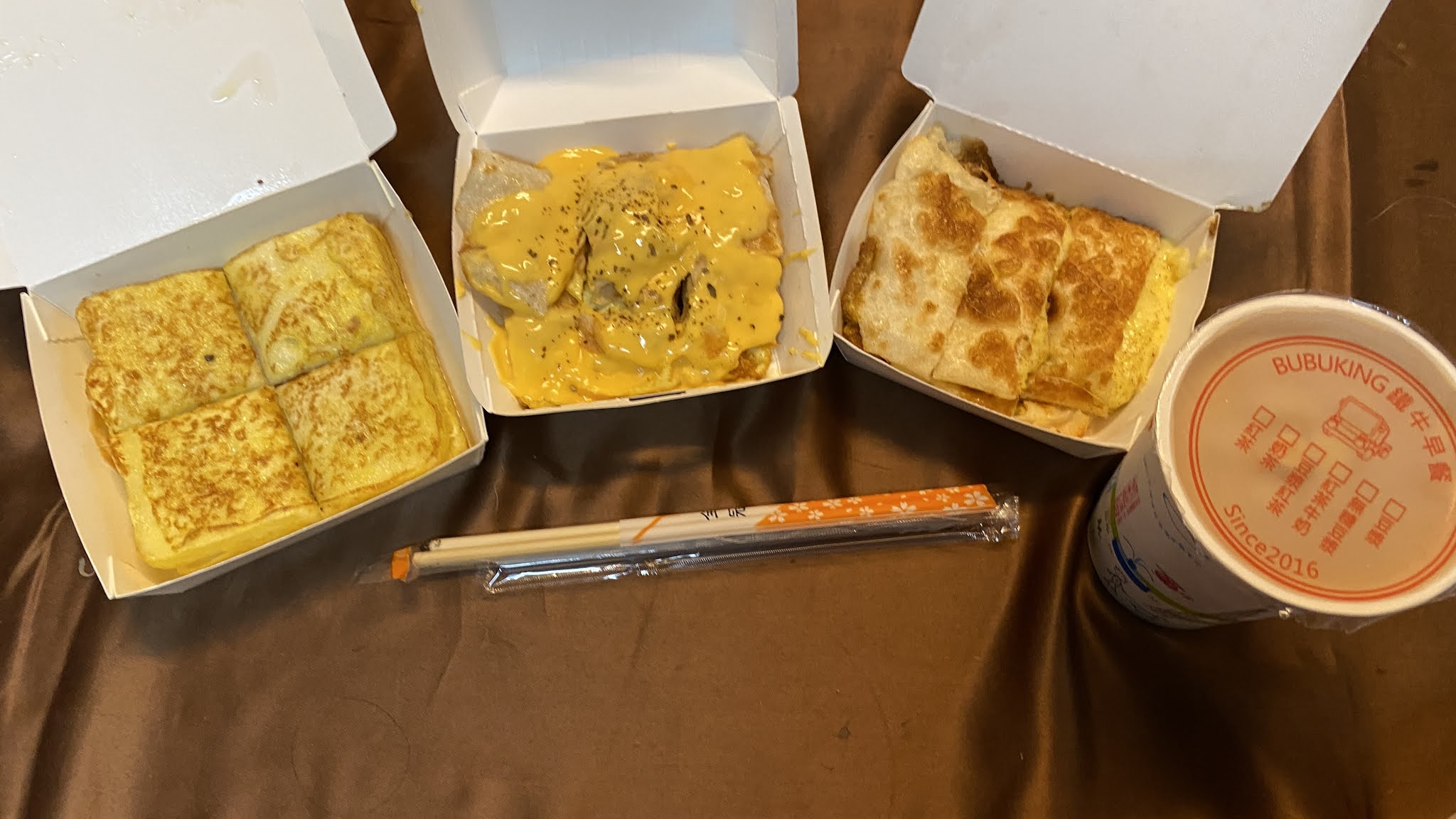 台南中西區BUBUKING鐵牛早餐｜起司口味超爽超好吃｜超爽大量爆漿起司入口即化｜超高CP平價美食｜