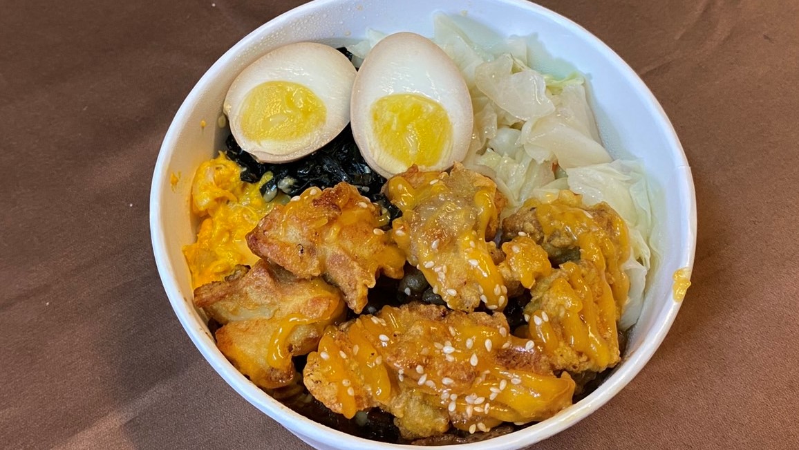 餓了台式丼飯台南成大店│肉質鮮嫩入味│大份量餐點讓你吃飽飽│高CP平價美食餐廳│ 3 餓了台式丼飯台南成大店│肉質鮮嫩入味│大份量餐點讓你吃飽飽│高CP平價美食餐廳│