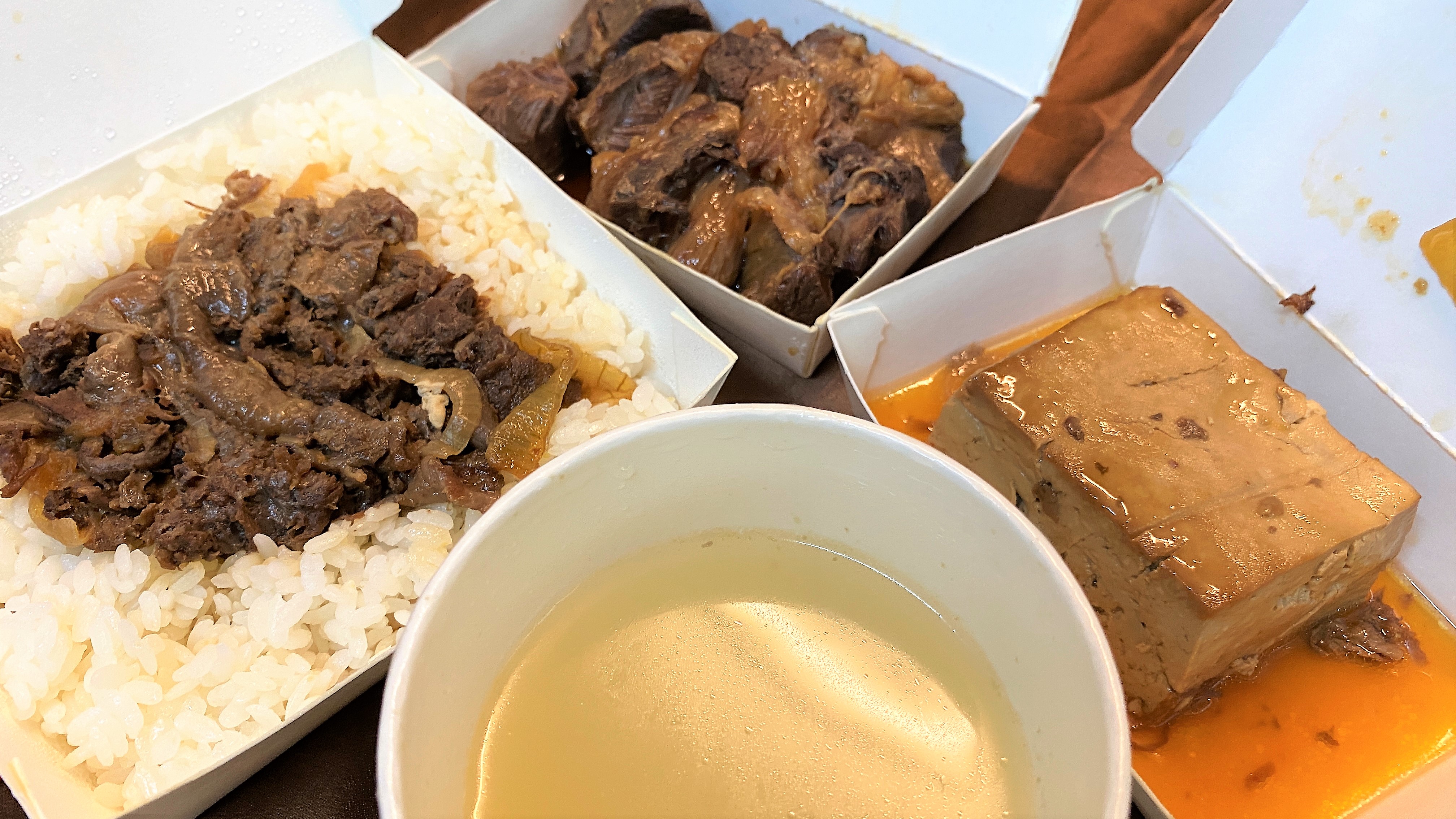 燒究牛肉飯專賣店｜香嫩好吃的牛肉飯｜入味香濃的滷味｜順口高CP平價美食｜