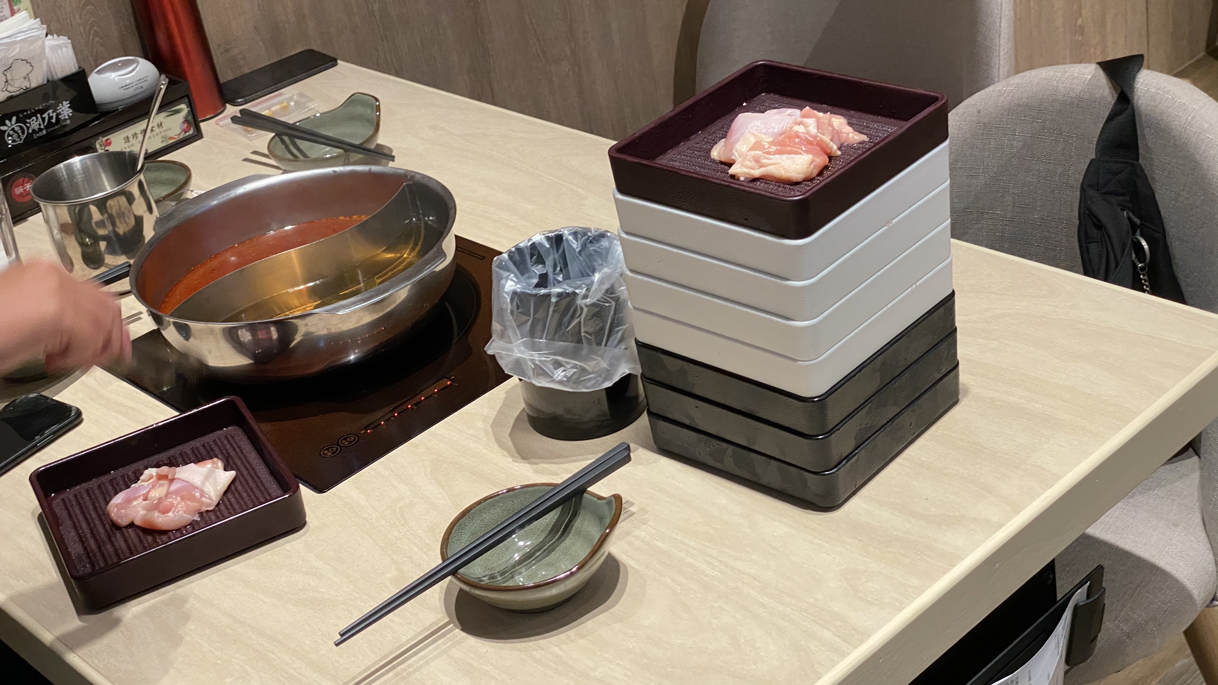 台南再新開一間|涮乃葉日式涮涮鍋吃到飽|沒有沙茶醬也能找出美味好醬料|肉質美味甜點好吃| 10 台南再新開一間|涮乃葉日式涮涮鍋吃到飽|沒有沙茶醬也能找出美味好醬料|肉質美味甜點好吃|
