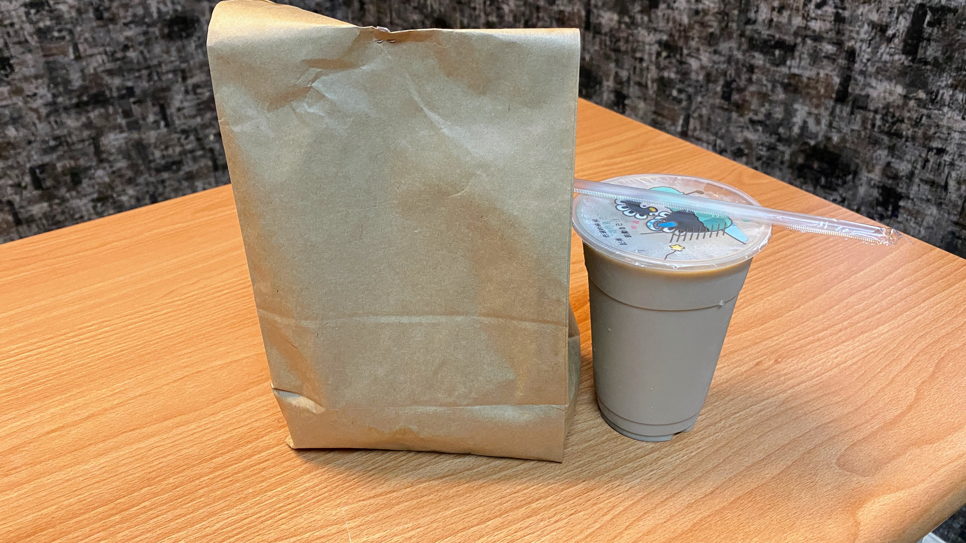 台南東區陳媽咪飯丸、米糕｜經典飯糰好滋味｜早餐奶茶最搭配｜台南銅板美食｜