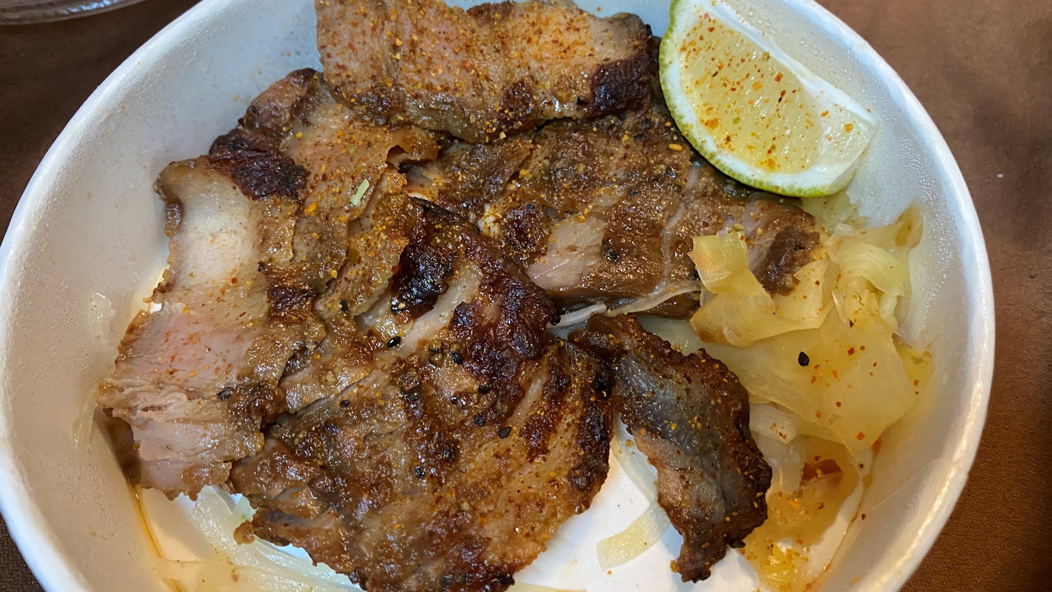 台南南區桃山日本料理|鹹香好吃的台式椒鹽豬肉|肉量充足讓你吃飽飽|豐富配菜吃得美味又健康| 4 台南南區桃山日本料理|鹹香好吃的台式椒鹽豬肉|肉量充足讓你吃飽飽|豐富配菜吃得美味又健康|