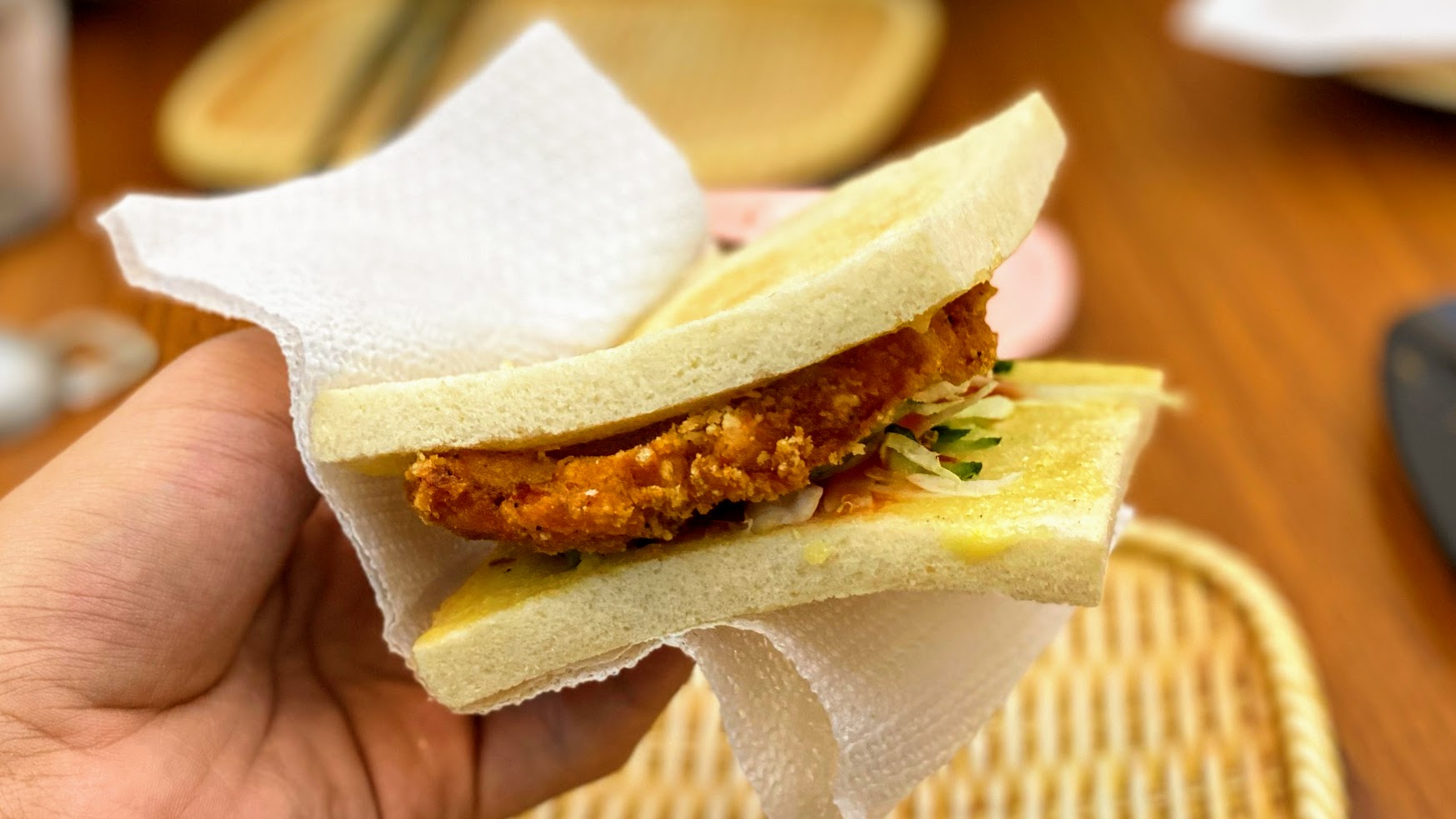 台南知名連鎖店家｜晚上吃得到早餐的食物｜越晚越多人｜餐點奇特種類繁多｜