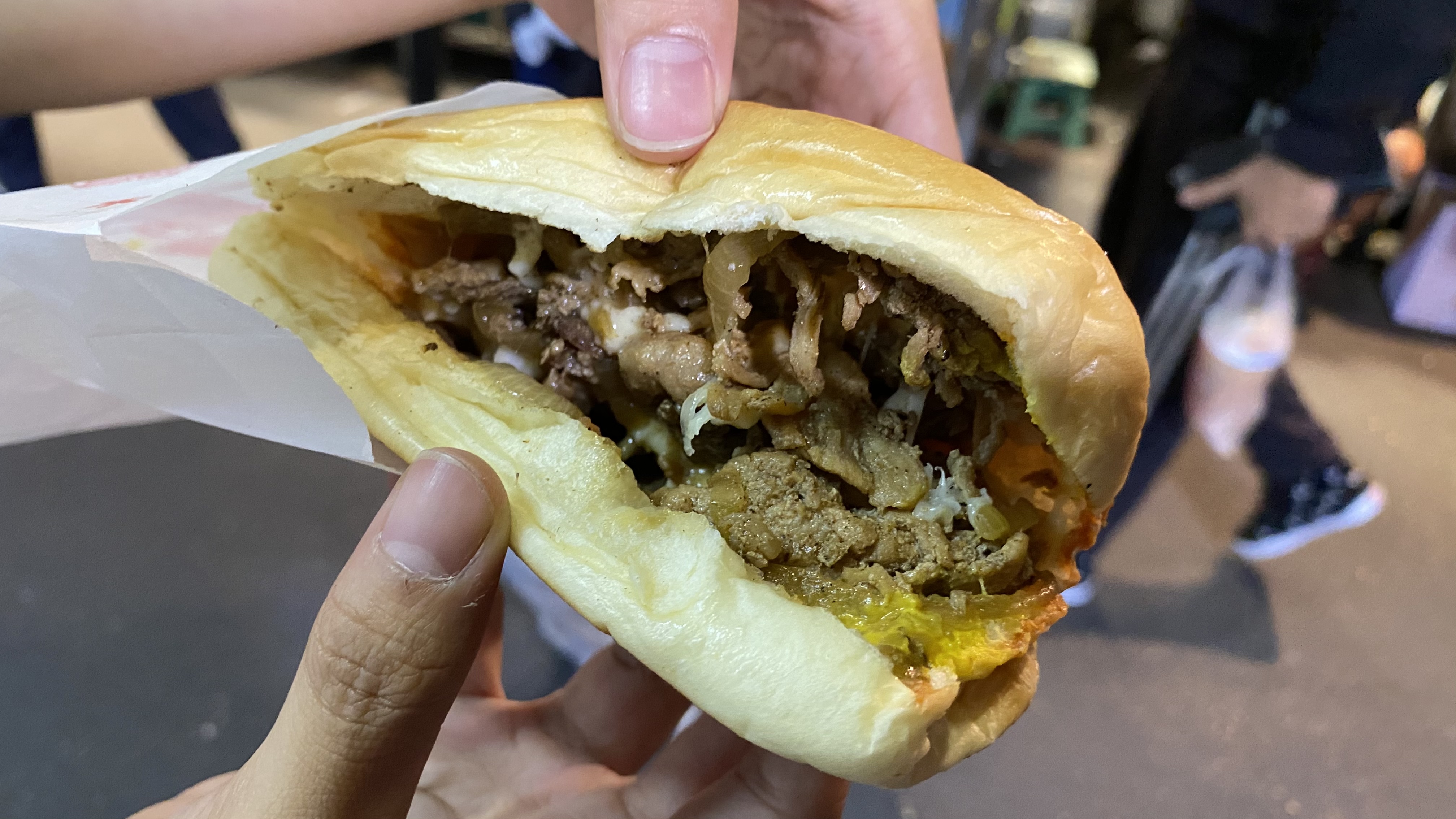 台南大東夜市古巴三明治|香濃口味還會拉絲|小小一個麵包確有大大享受|夜市銅板美食| 6 台南大東夜市古巴三明治|香濃口味還會拉絲|小小一個麵包確有大大享受|夜市銅板美食|