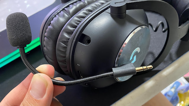 羅技G系列電競產品│功能強大且高CP值的電競耳機│無線零延遲讓你用起來更舒適│收音更清晰使你再也不雷隊友│支援PC以及PS4/PS5│