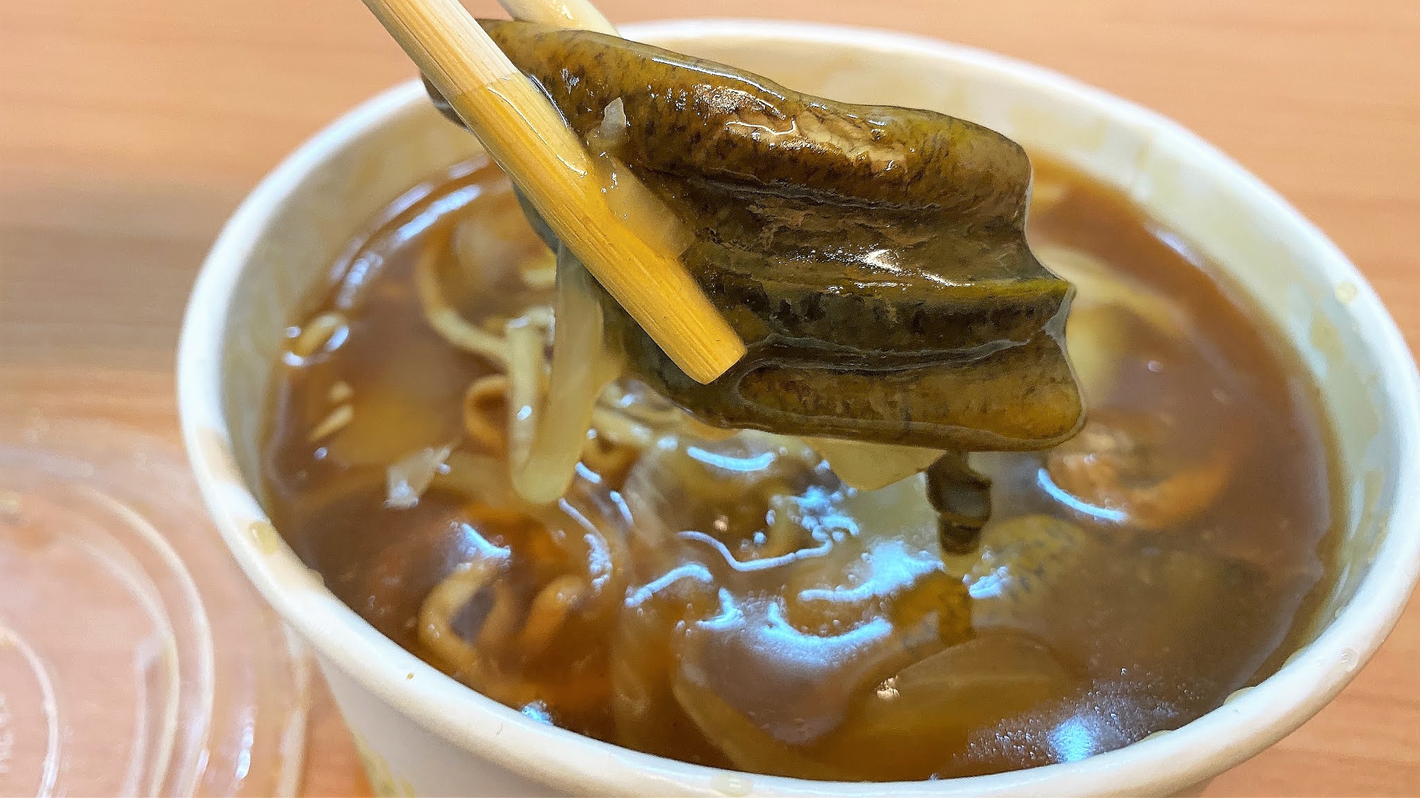 台南中西區府堂鱔魚意麵｜Q彈香嫩的鱔魚意麵｜正港台南人好味道｜台南平價美食｜