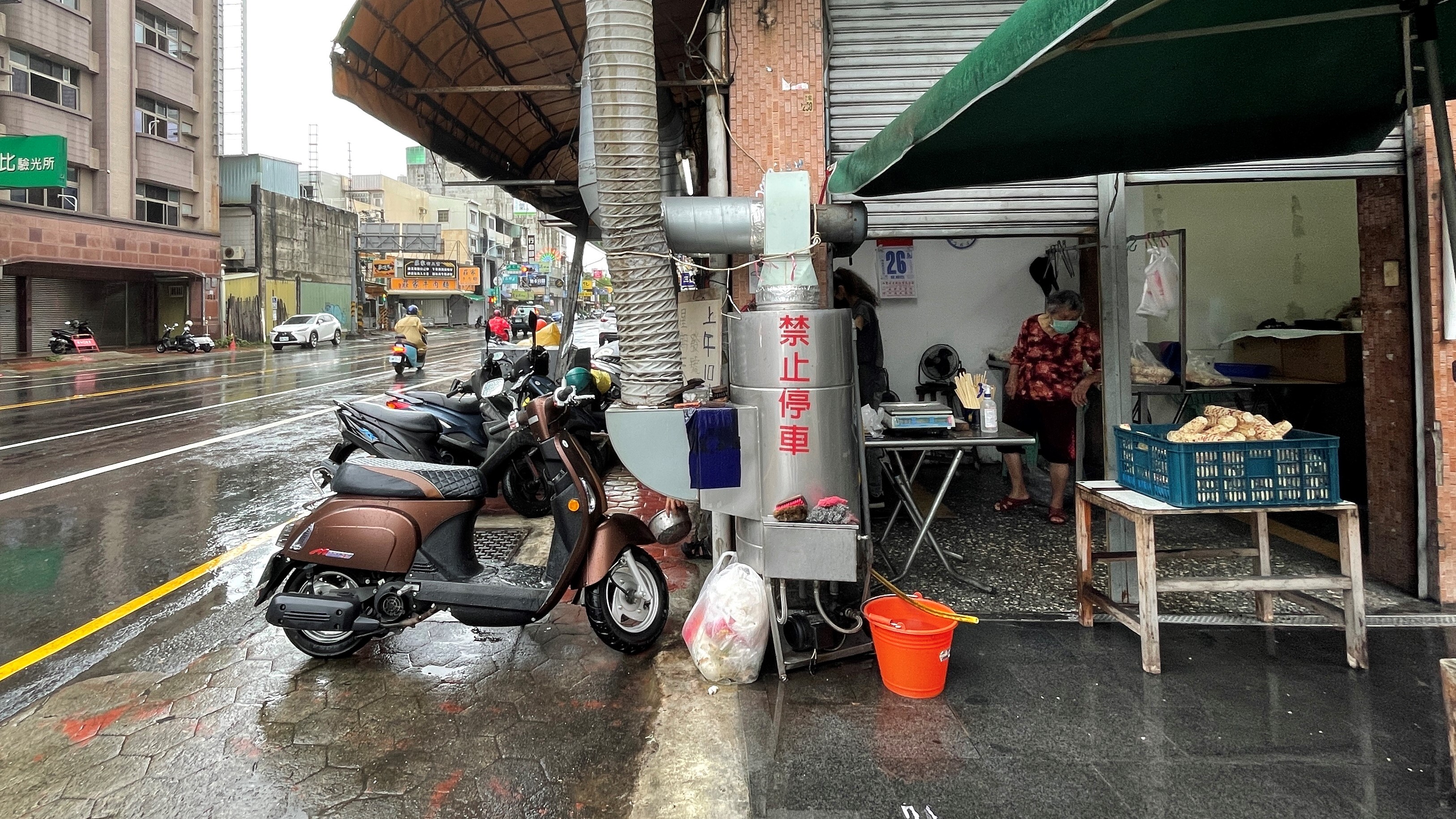來嘉義你一定要來排的店家│嘉義阿婆烤玉米│讓你難以忘懷的烤玉米特殊口感│一定要提早來搶購的神祕店家│ 6 來嘉義你一定要來排的店家│嘉義阿婆烤玉米│讓你難以忘懷的烤玉米特殊口感│一定要提早來搶購的神祕店家│